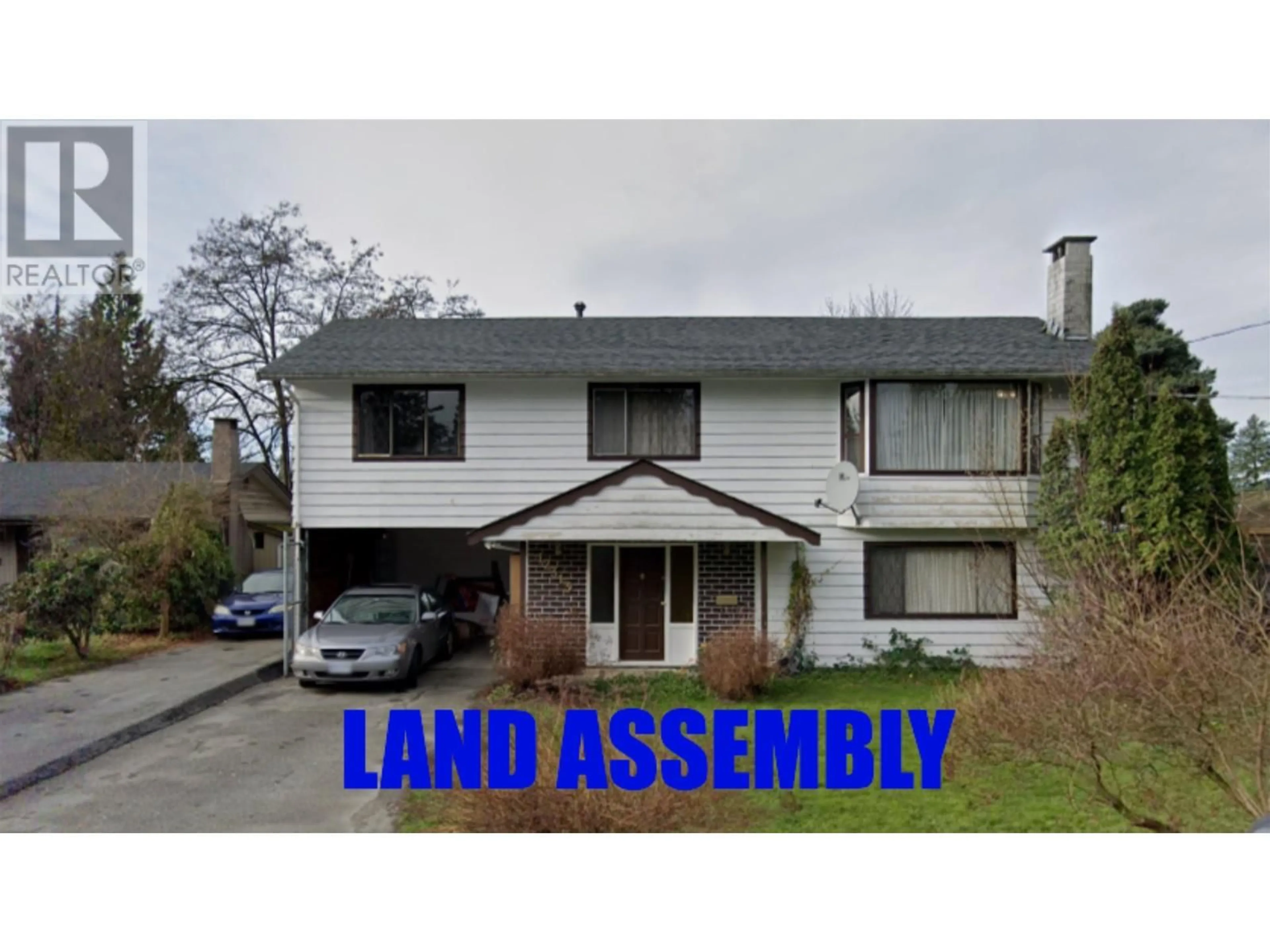 A pic from outside/outdoor area/front of a property/back of a property/a pic from drone, street for 12313 FULTON STREET, Maple Ridge British Columbia V2X6L4