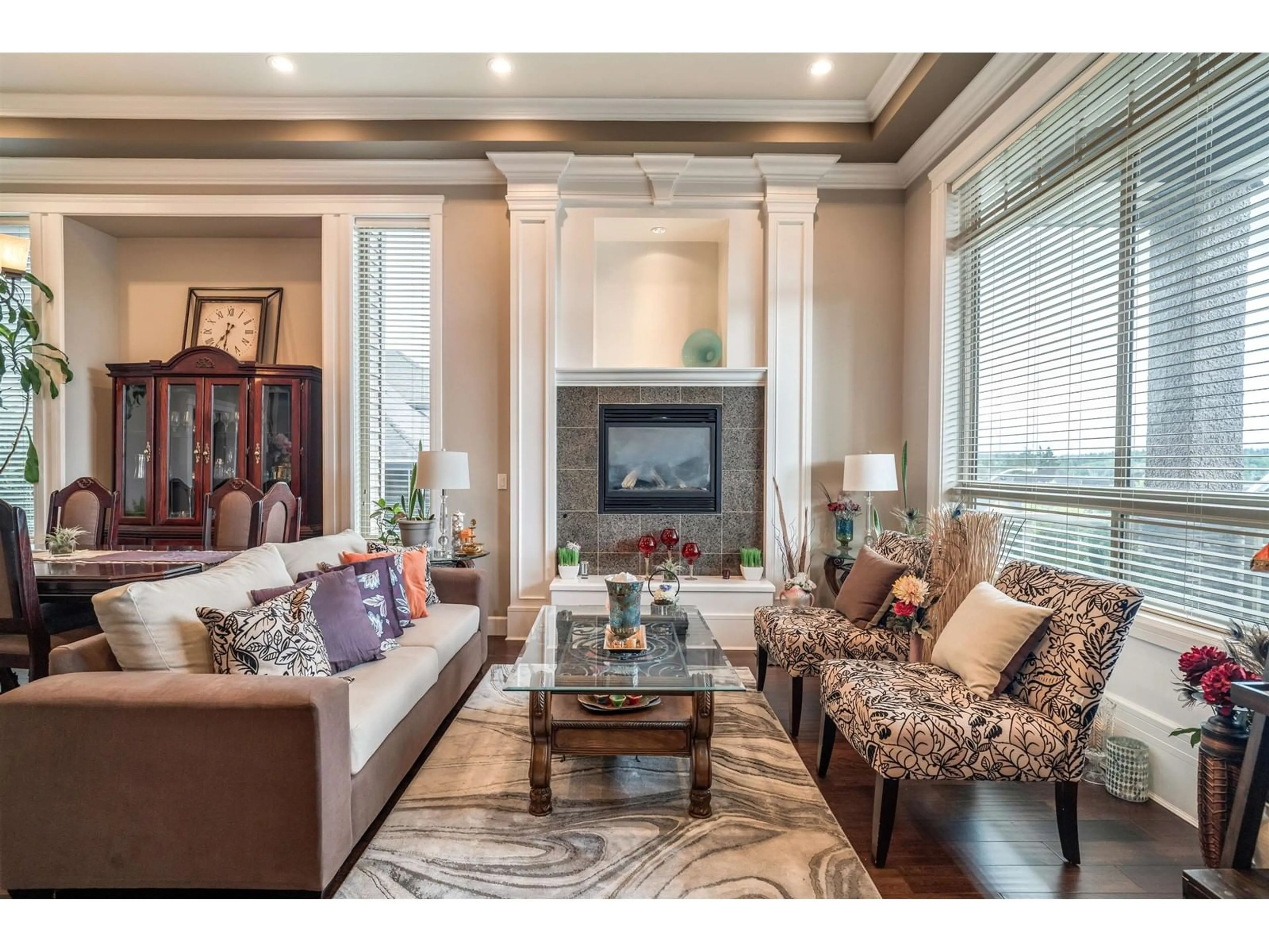 Living room with furniture, unknown for 18933 55, Surrey British Columbia V3S6W7