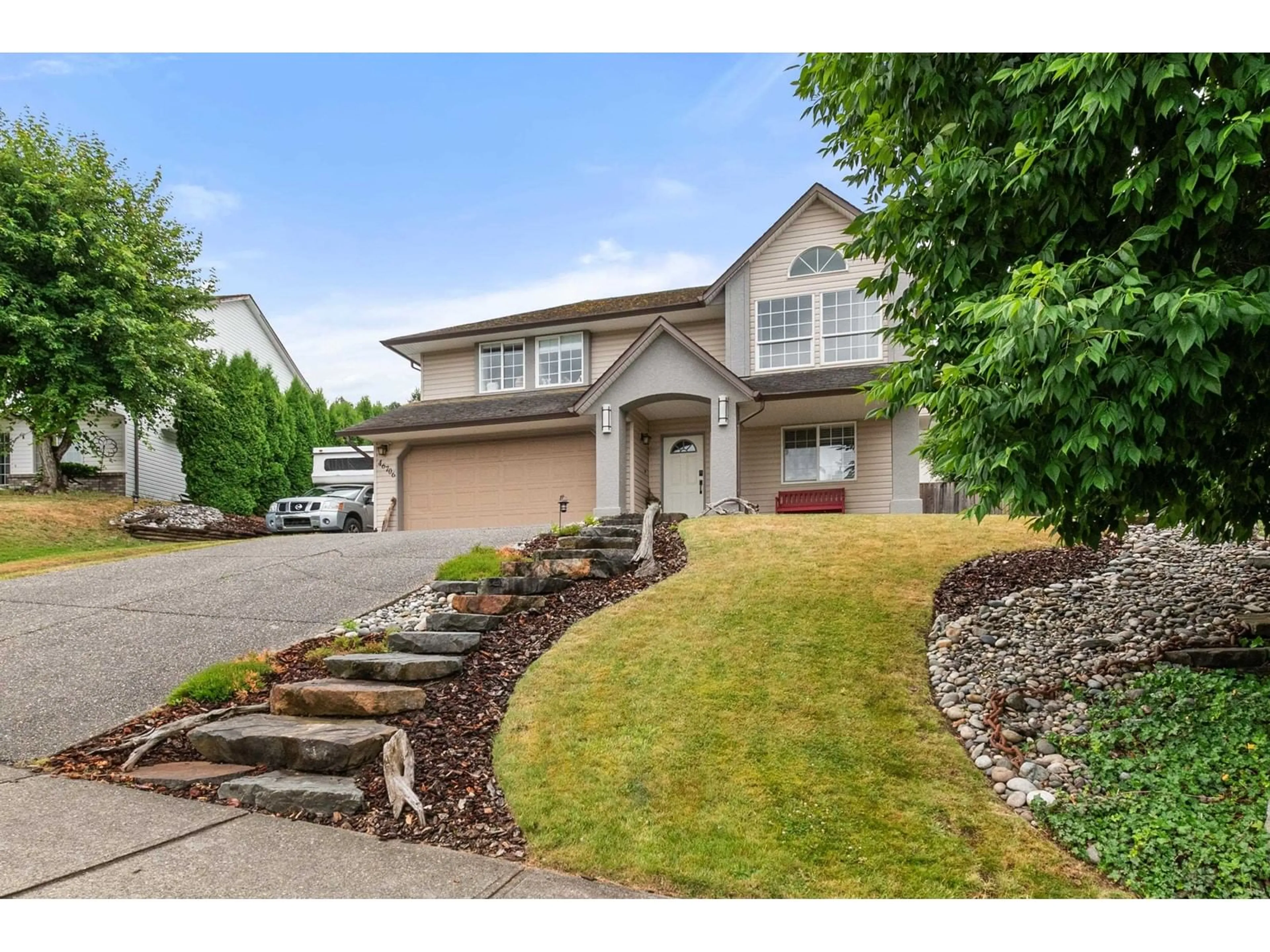 Home with vinyl exterior material, street for 46706 SYLVAN DRIVE, Chilliwack British Columbia V2R4E9