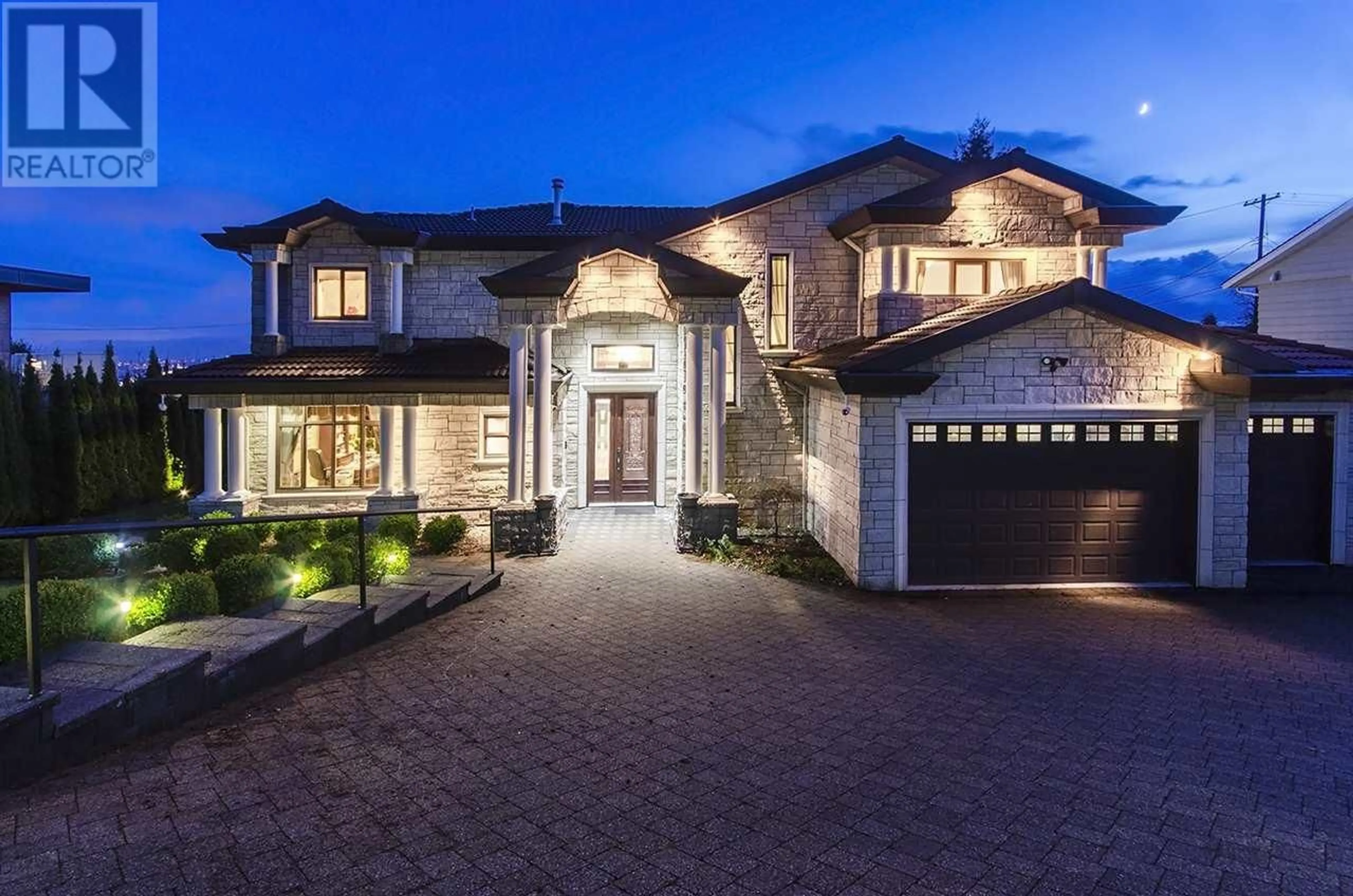 Home with brick exterior material, street for 1118 CRESTLINE ROAD, West Vancouver British Columbia V7S2E4