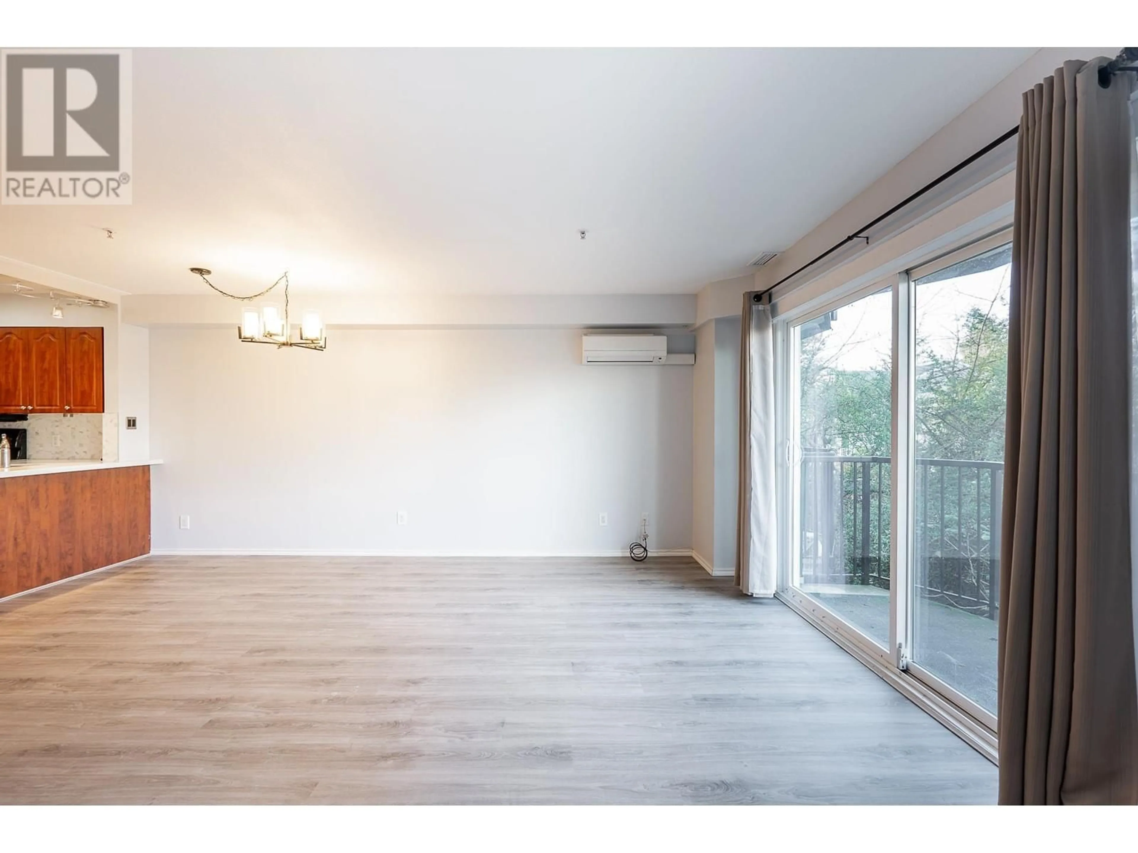 A pic of a room for 208 - 633 16TH AVENUE, Vancouver British Columbia V5Z1S5