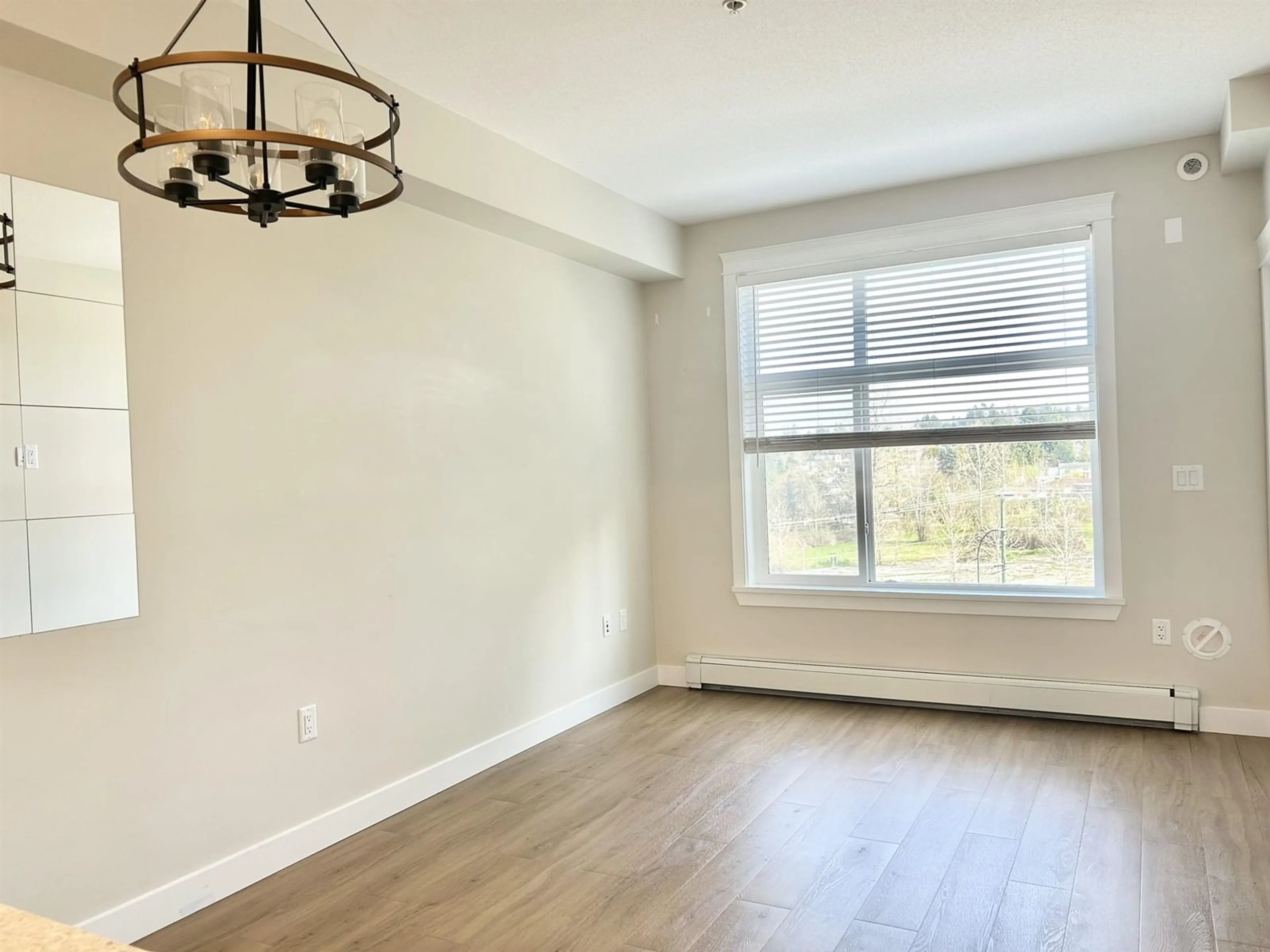 A pic of a room for 528 - 11077 RAVINE, Surrey British Columbia V3T0R7