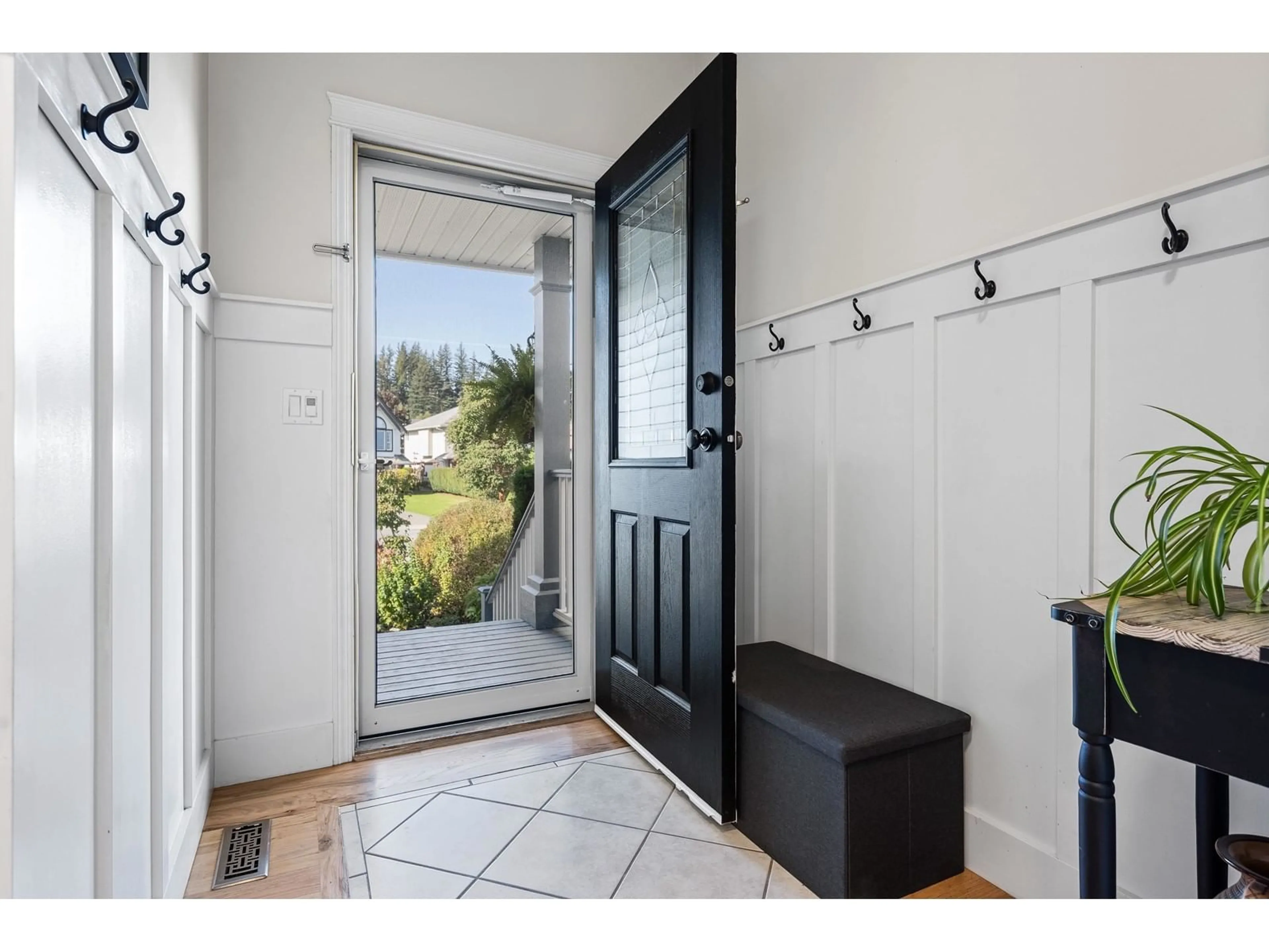 Indoor entryway for 5302 TESKEY ROAD, Chilliwack British Columbia V2R5P8
