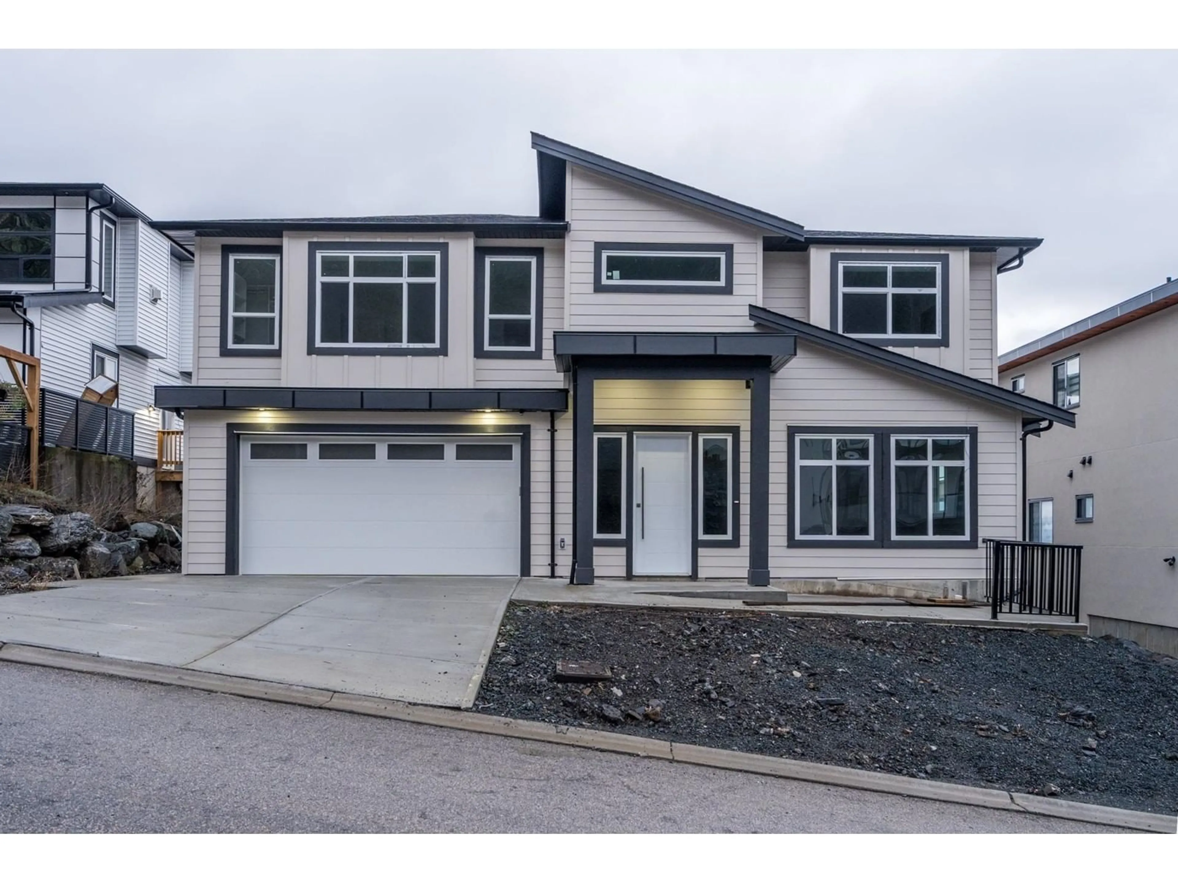 Home with vinyl exterior material, street for 8179 BOUNTY PLACE, Chilliwack British Columbia V4Z0E4