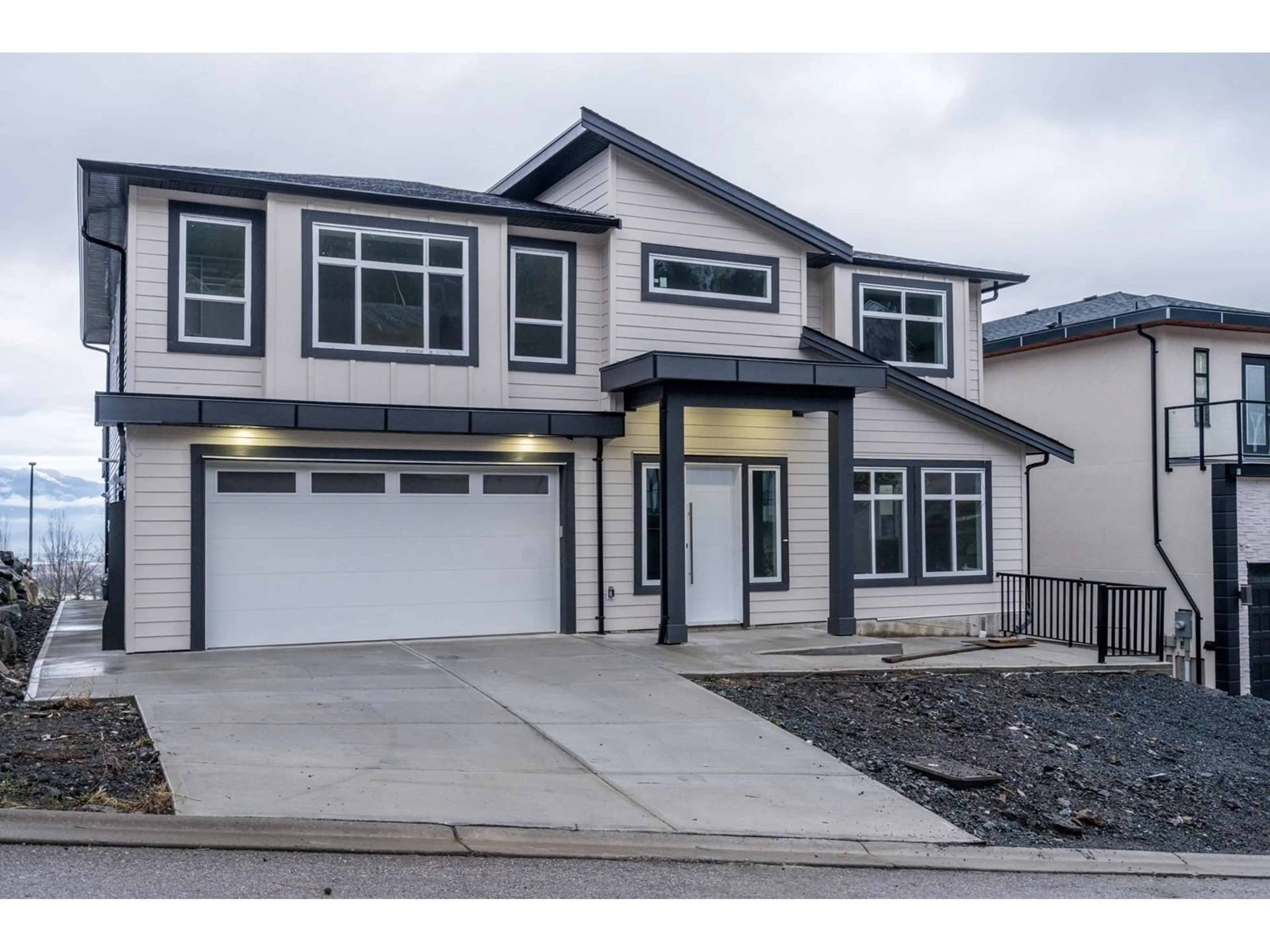 Home with vinyl exterior material, street for 8179 BOUNTY PLACE, Chilliwack British Columbia V4Z0E4