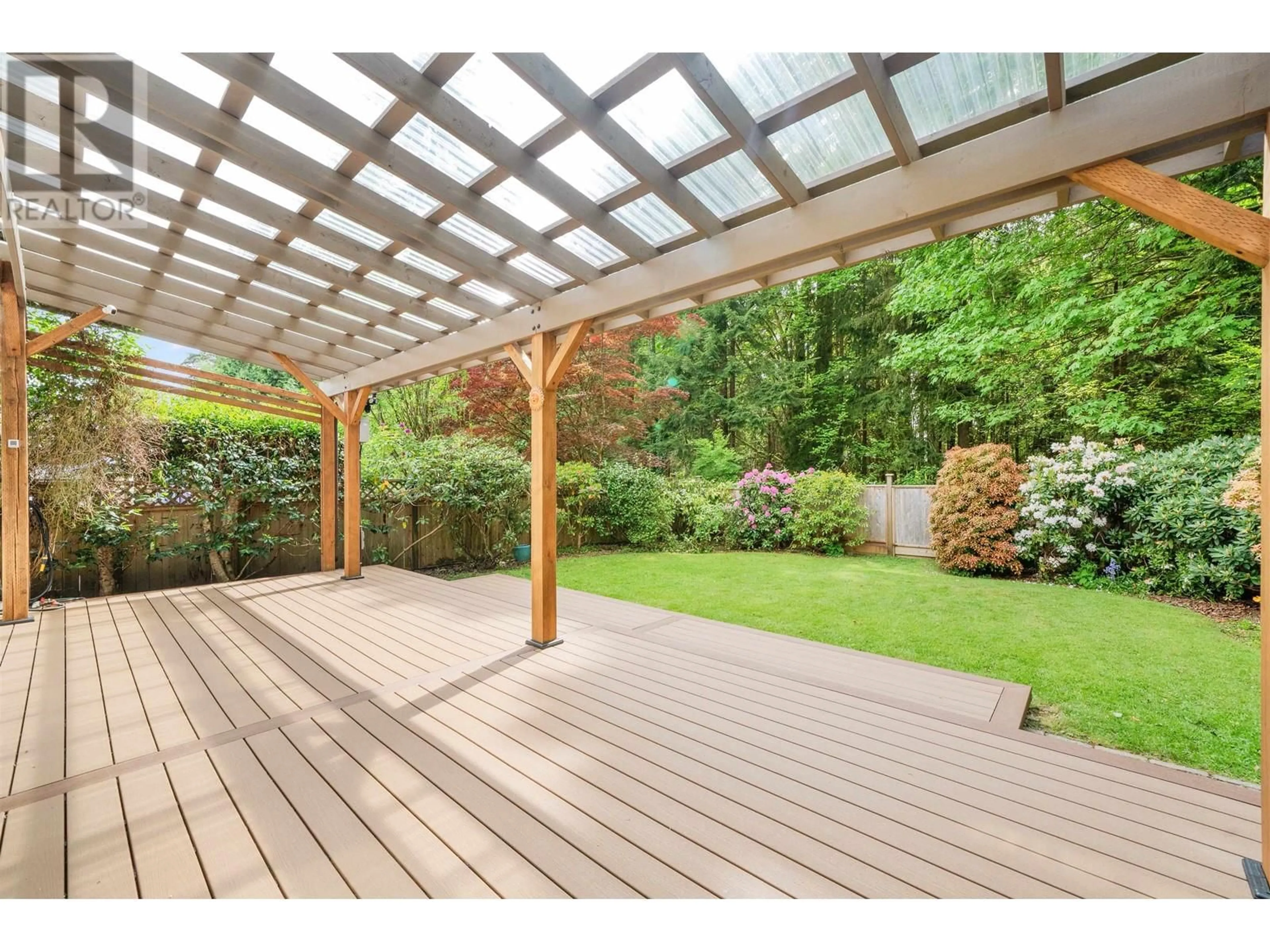 Patio, unknown for 4007 SHONE ROAD, North Vancouver British Columbia V7G2N2