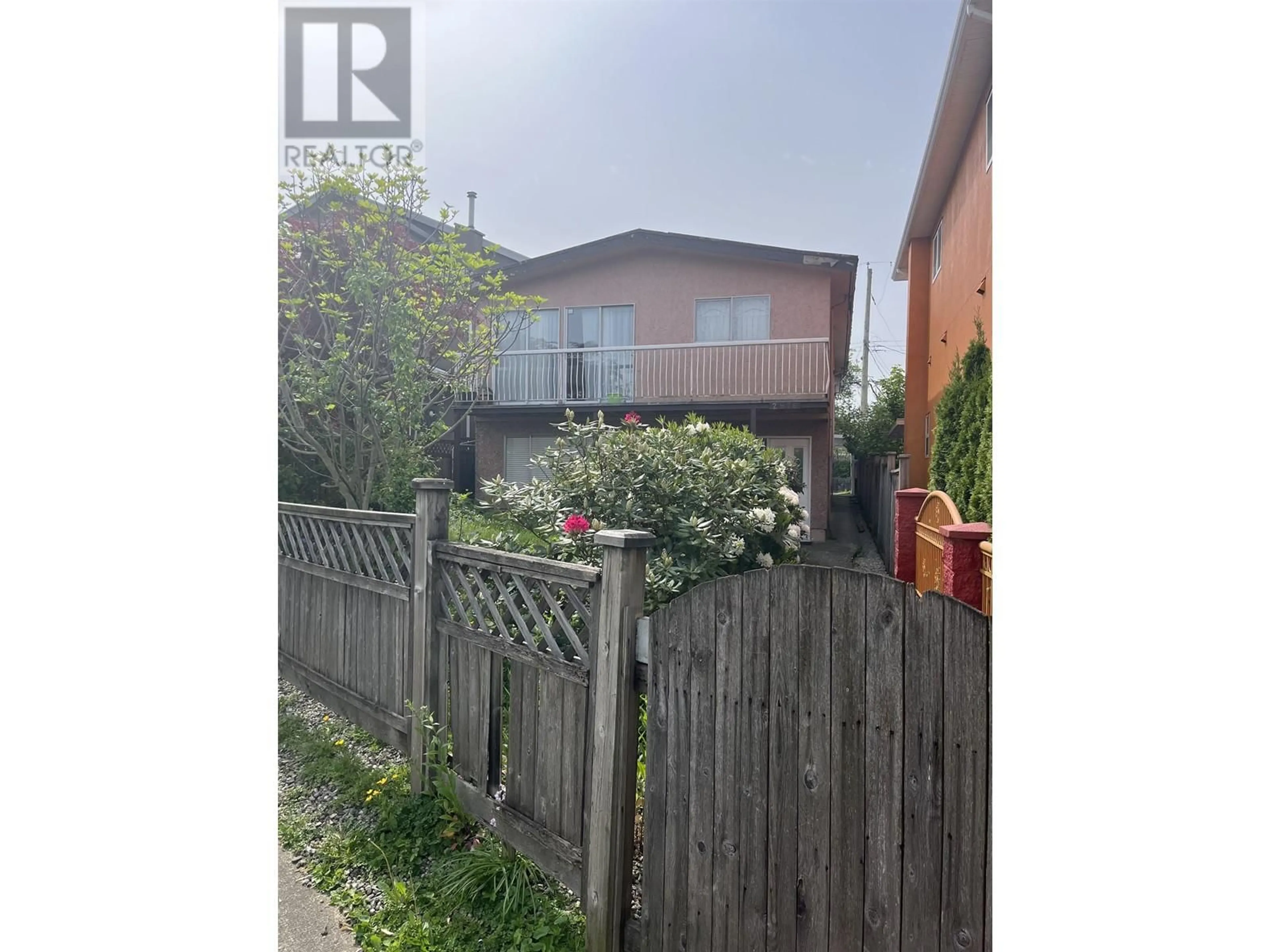 Unknown for 2976 SCHOOL AVENUE, Vancouver British Columbia V5R5M5