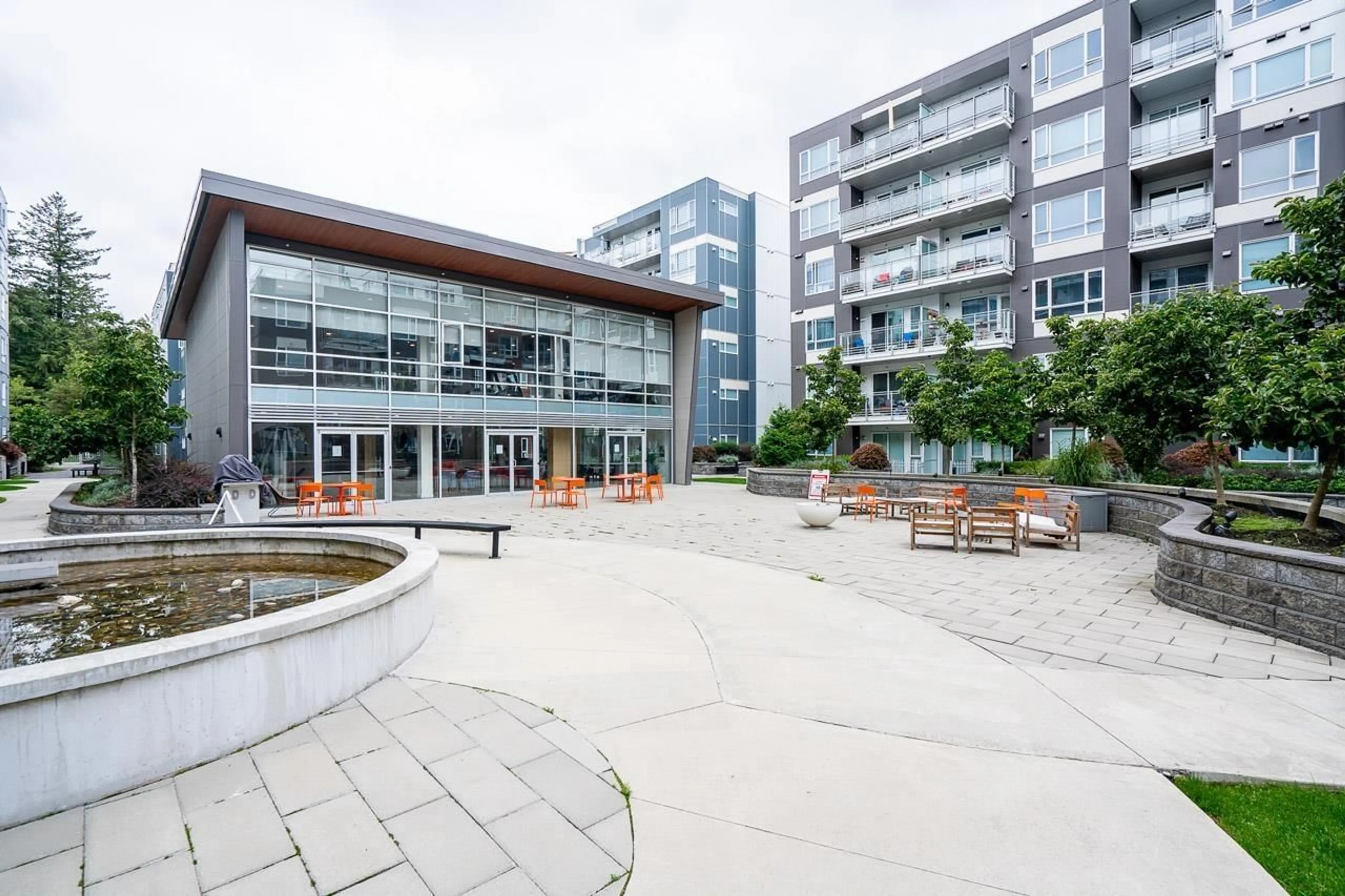 Patio, building for 421 - 13963 105, Surrey British Columbia V3T0M9