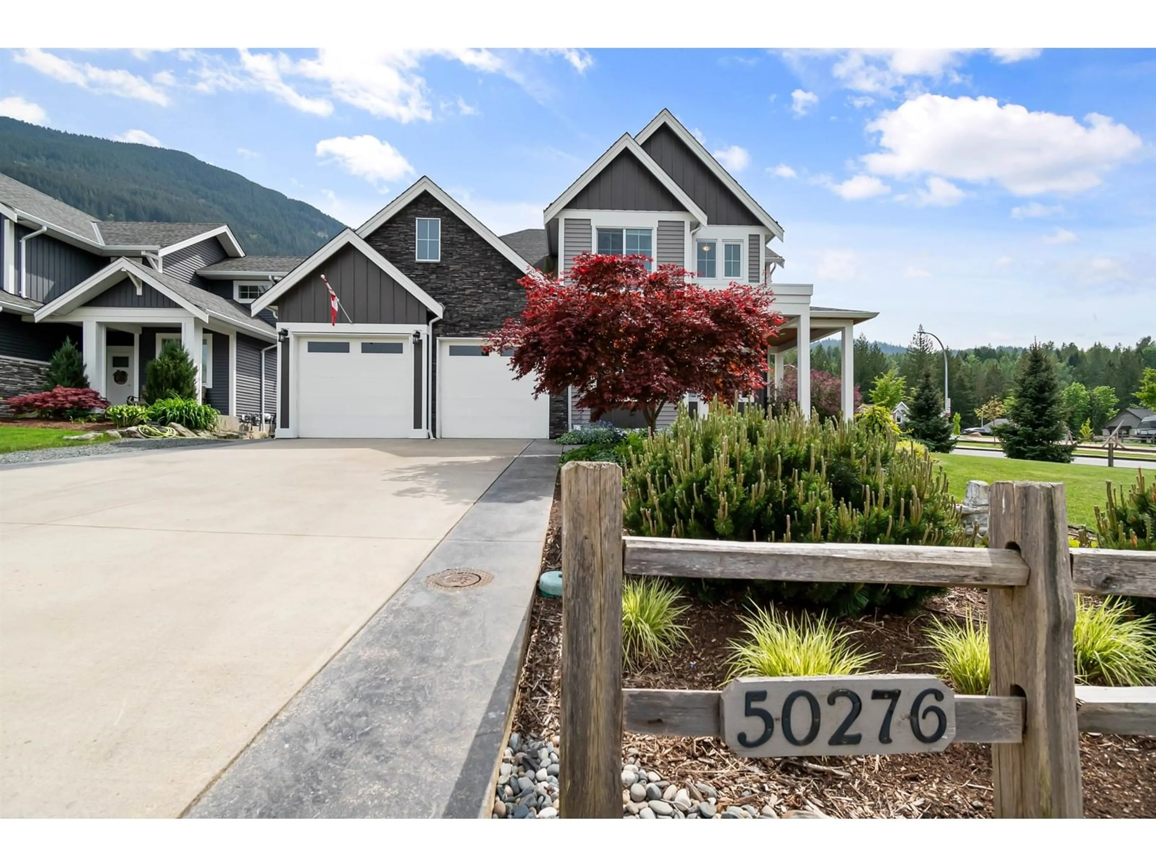 Home with vinyl exterior material, mountain view for 50276 KENSINGTON DRIVE, Chilliwack British Columbia V4Z0C4