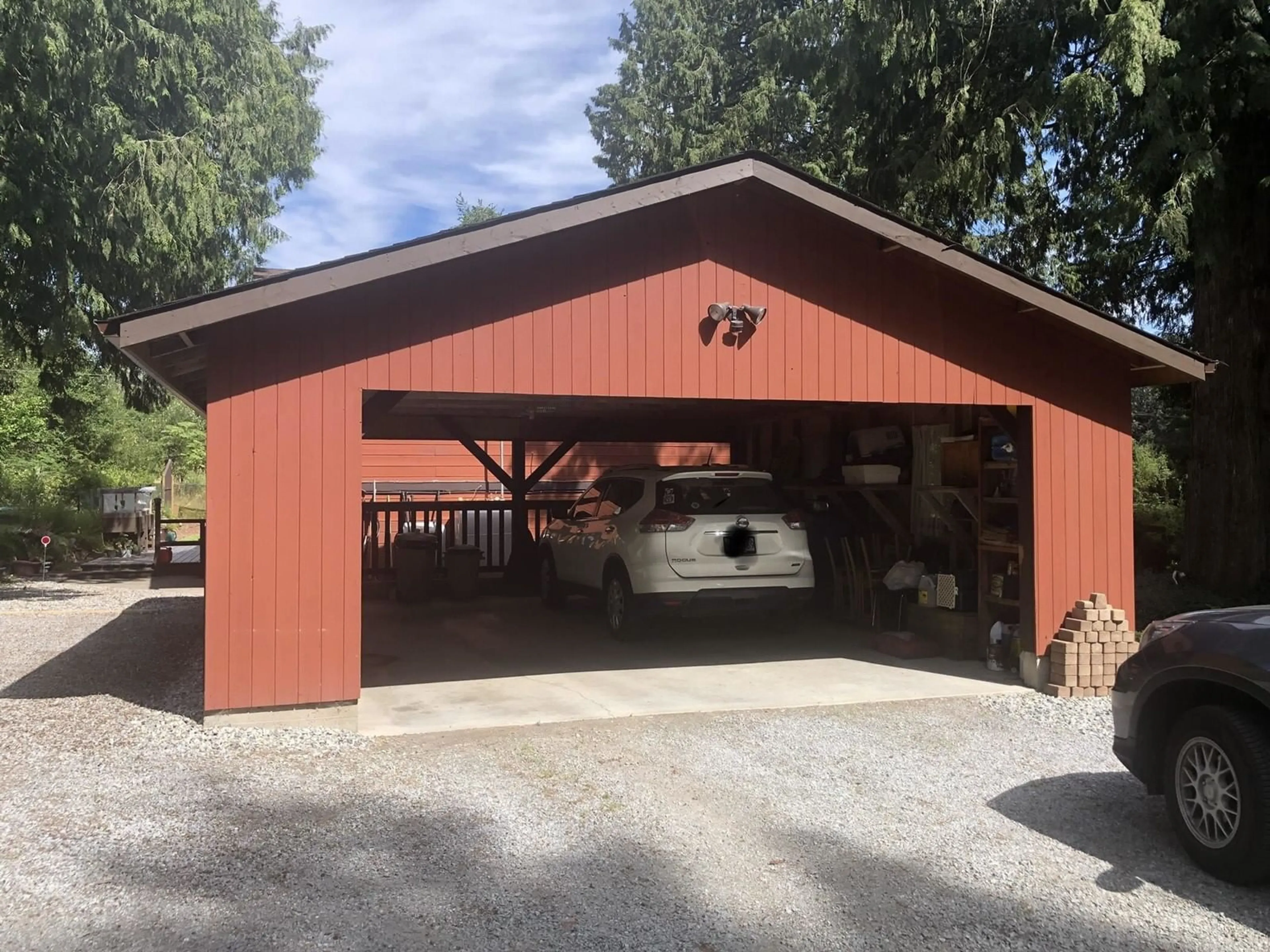 Indoor garage for 33213 RICHARDS, Mission British Columbia V2V7E5