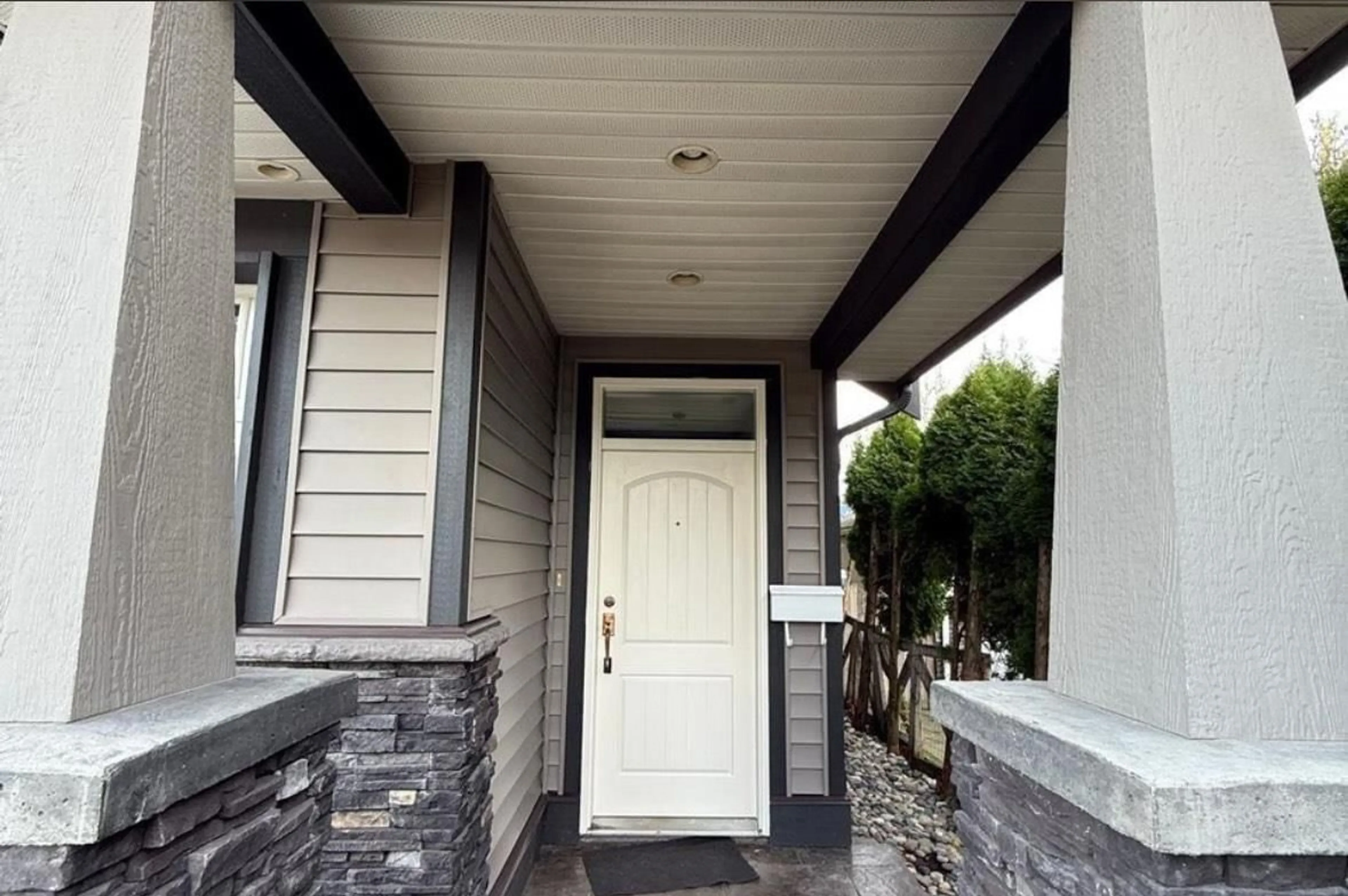 Home with vinyl exterior material, street for 9609 ST. DAVID STREET, Chilliwack British Columbia V2P5B5