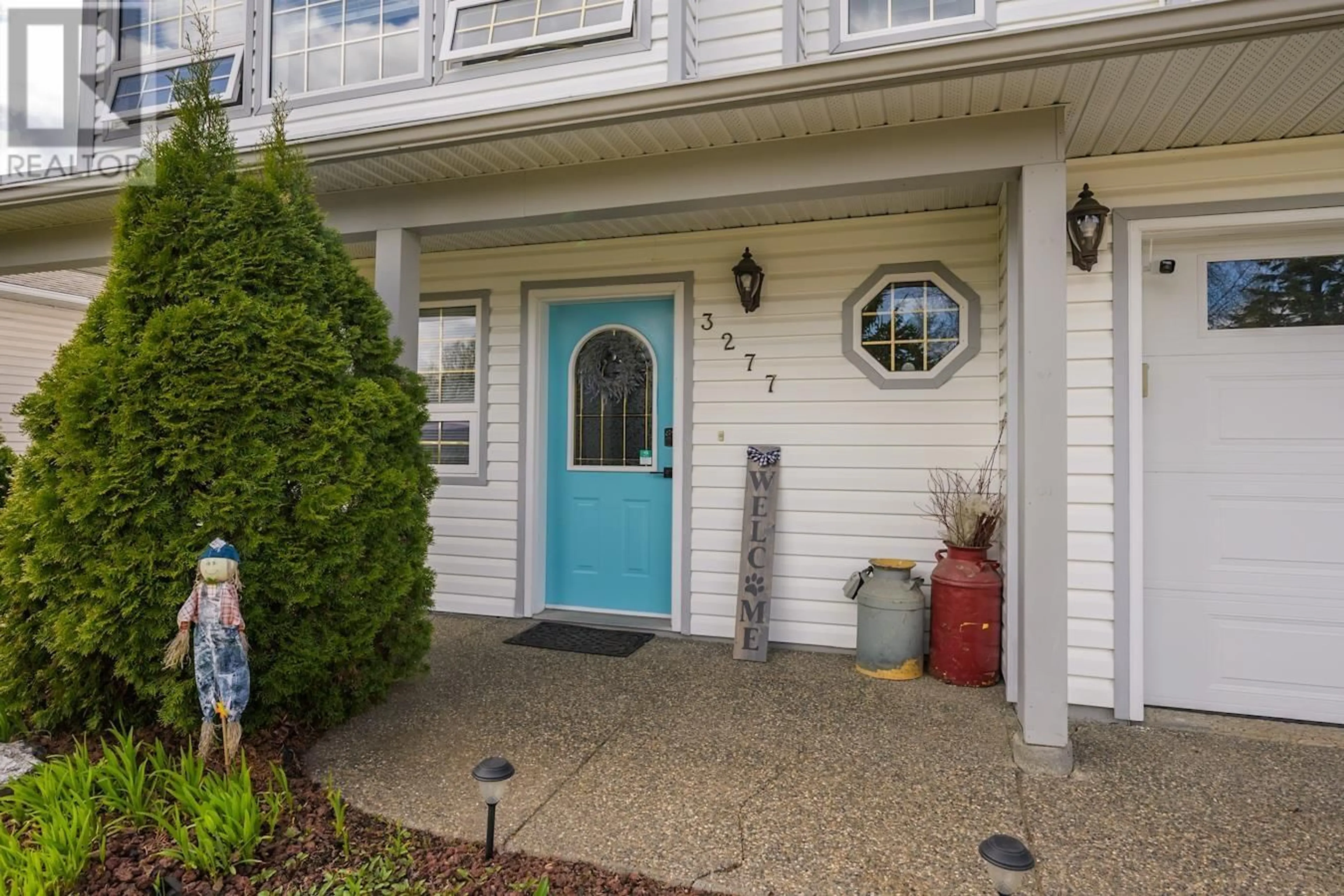 Indoor entryway for 3277 SETON CRESCENT, Prince George British Columbia V2K4X7