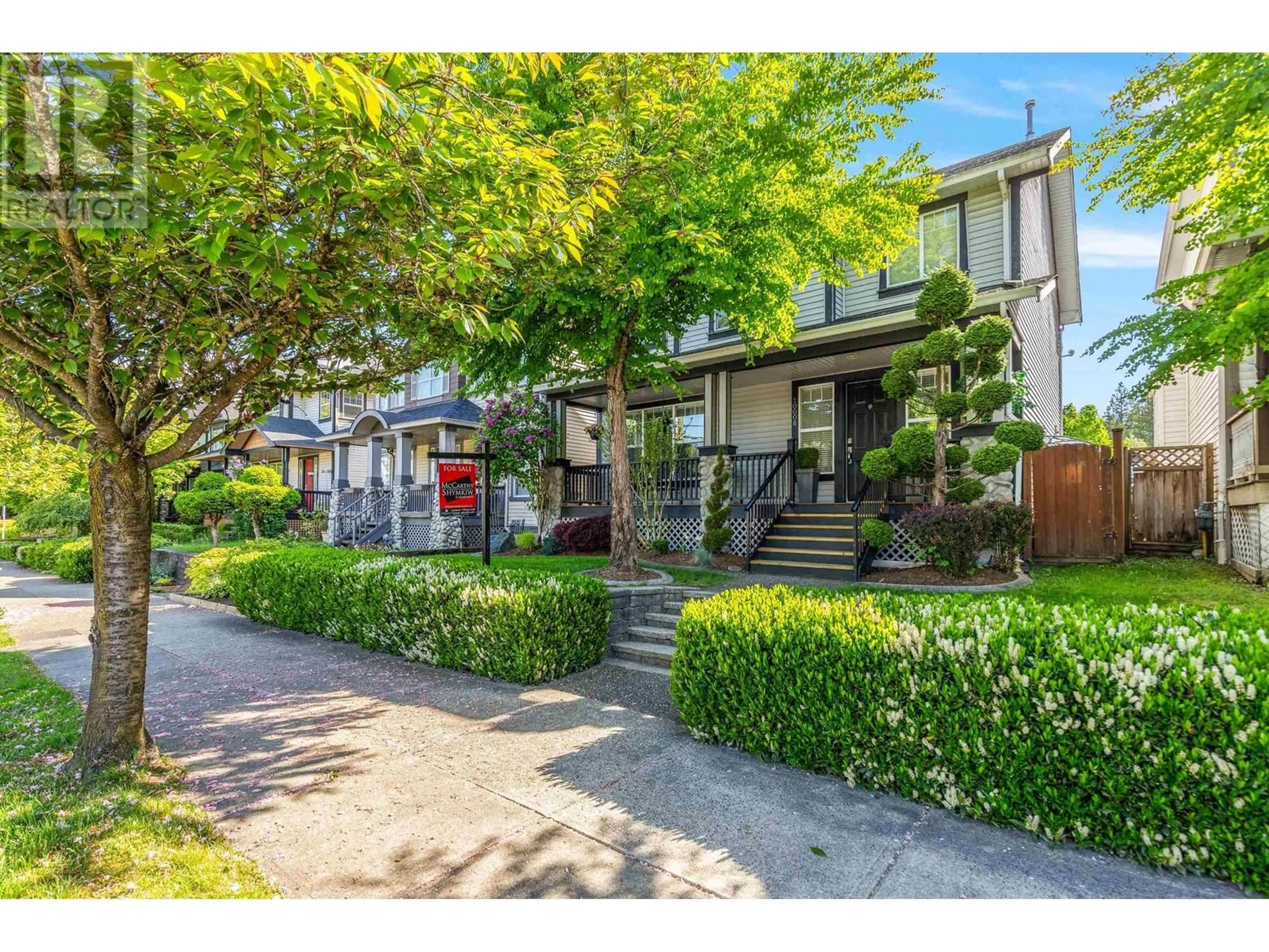 A pic from outside/outdoor area/front of a property/back of a property/a pic from drone, street for 10008 240 STREET, Maple Ridge British Columbia V2W1Z9