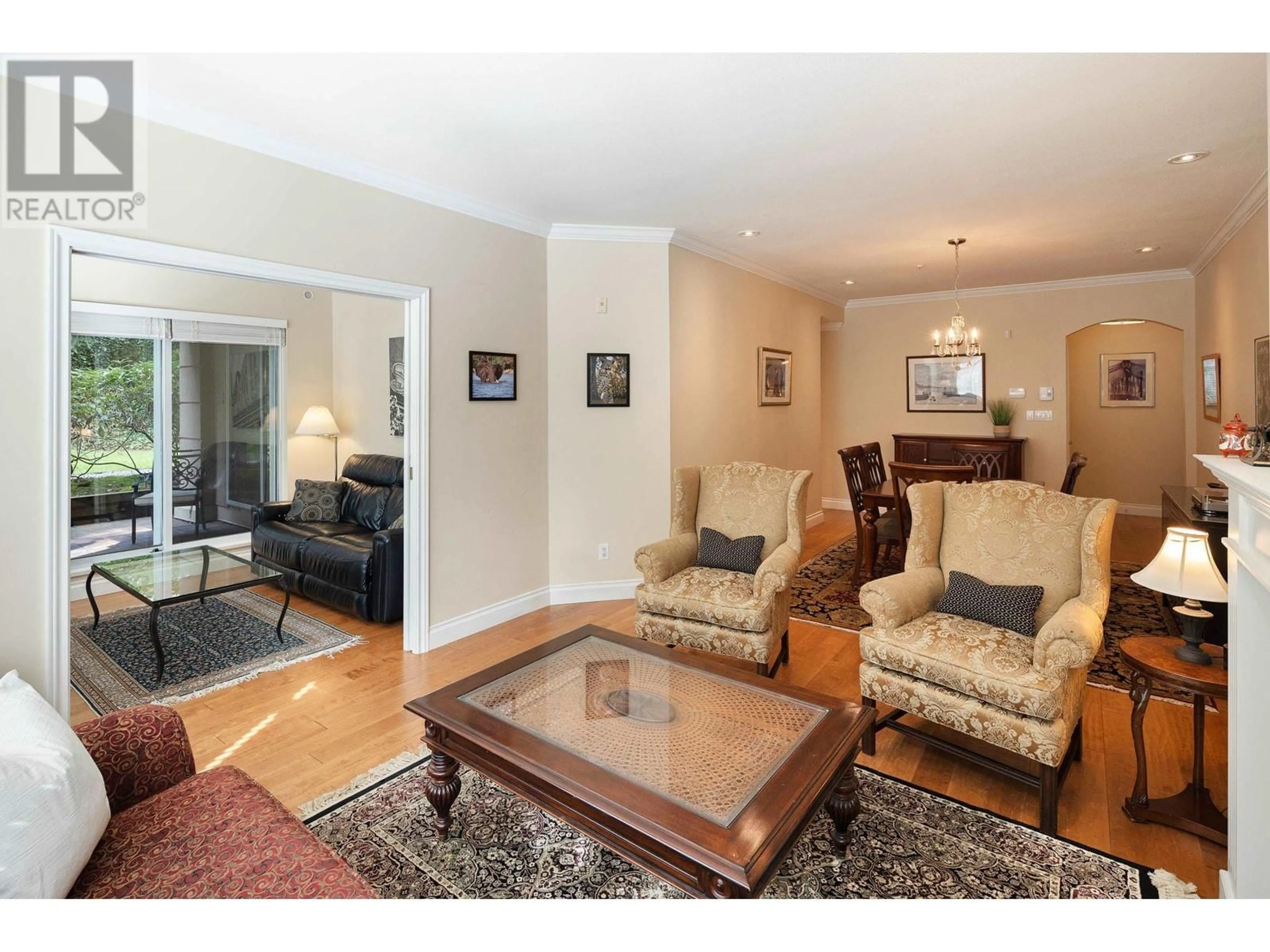 Living room with furniture, wood/laminate floor for 125 - 5735 HAMPTON PLACE, Vancouver British Columbia V6T2G8