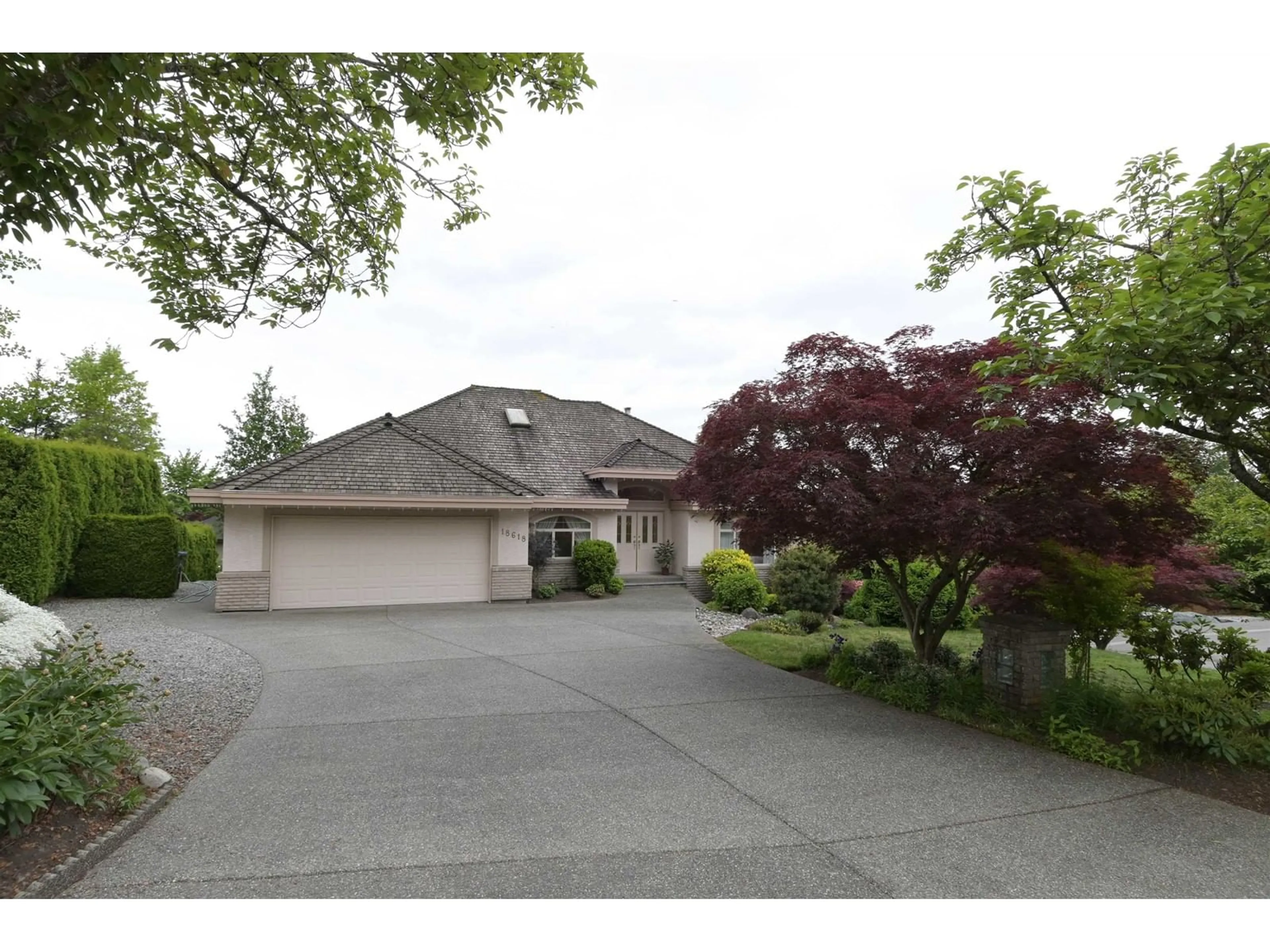 Unknown for 18618 54A, Surrey British Columbia V3S8L5