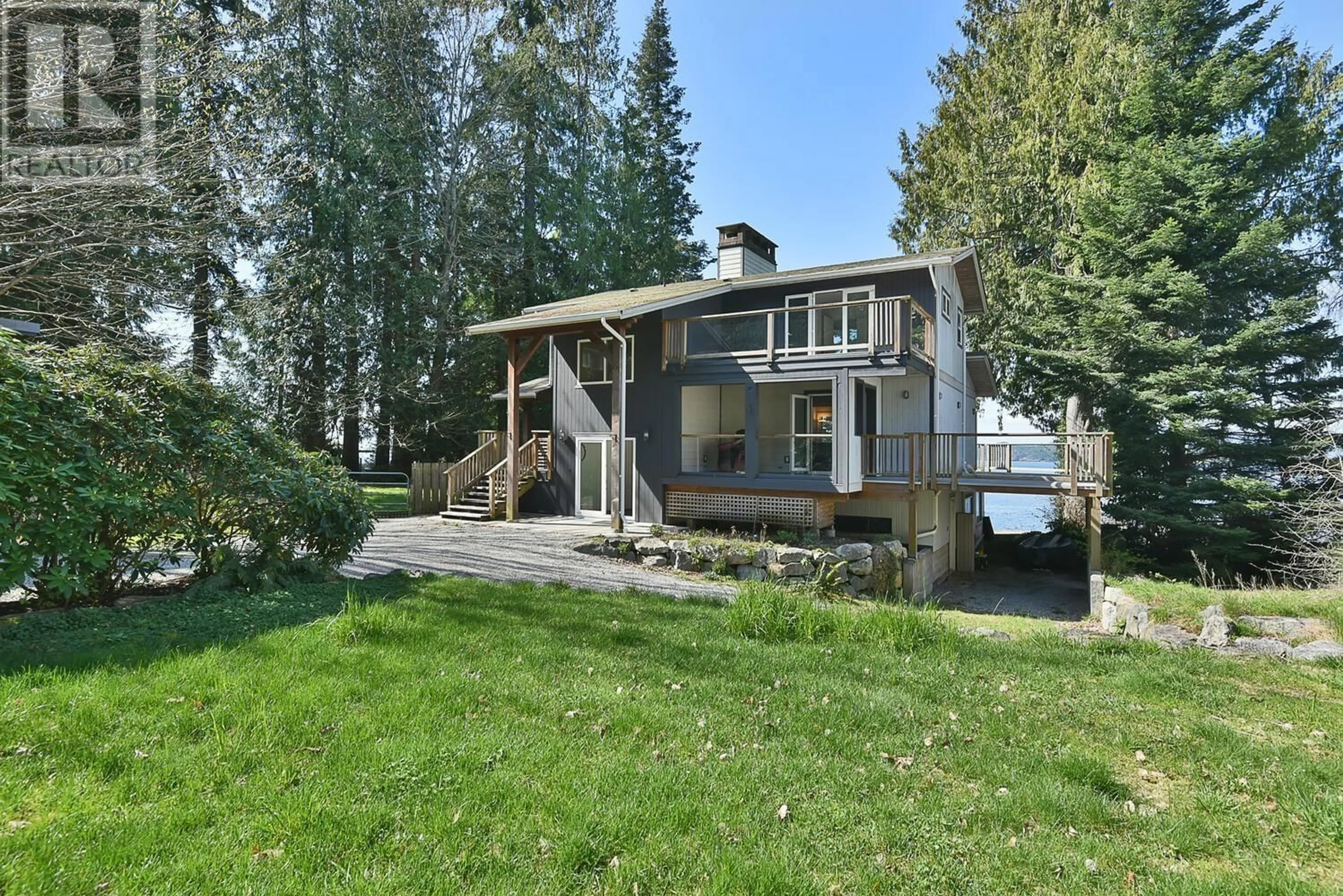 A pic from outside/outdoor area/front of a property/back of a property/a pic from drone, unknown for 8429 REDROOFFS ROAD, Halfmoon Bay British Columbia V7Z1E6