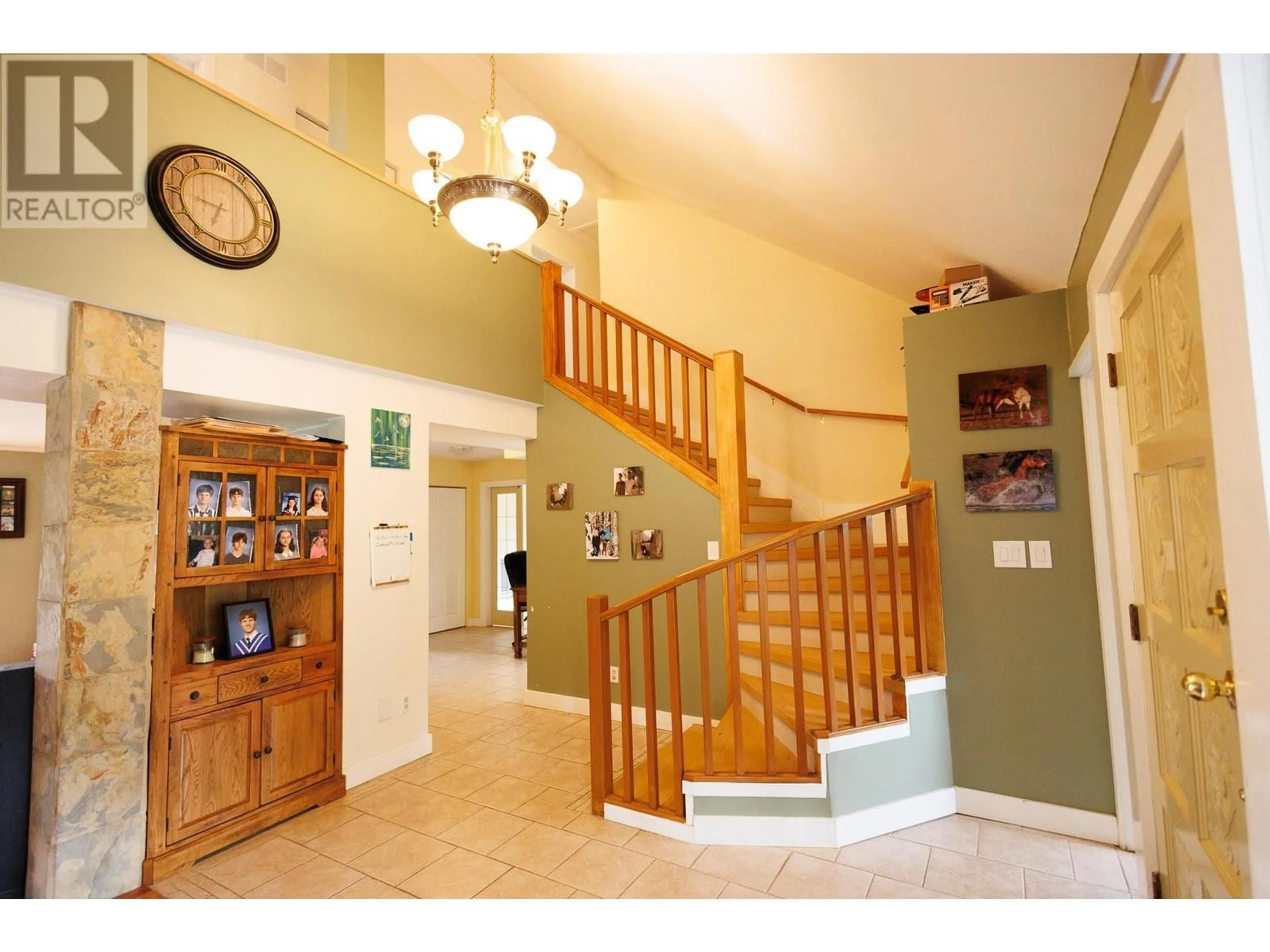 Indoor foyer for 505 SOCKEYE CREEK STREET, Terrace British Columbia V8G0G5
