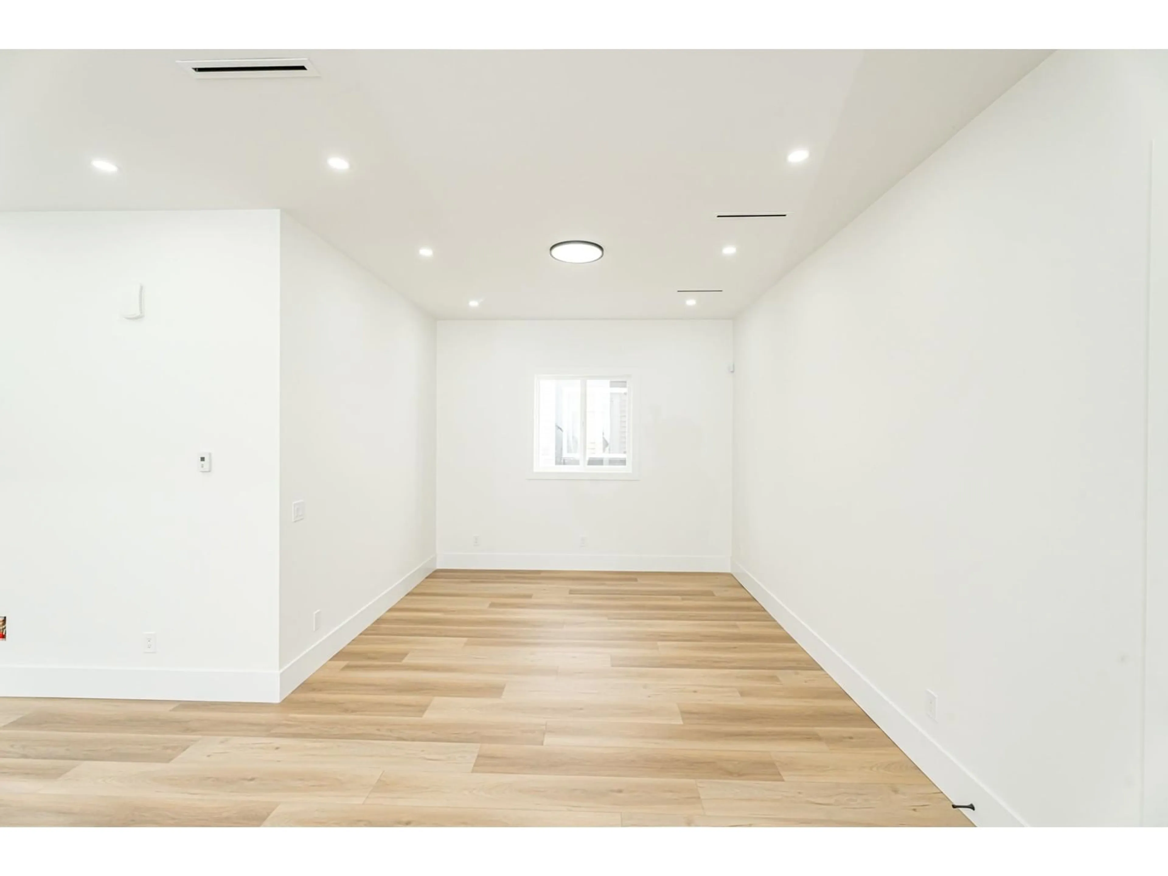 A pic of a room for 32729 MARSHALL, Abbotsford British Columbia V2S1J6