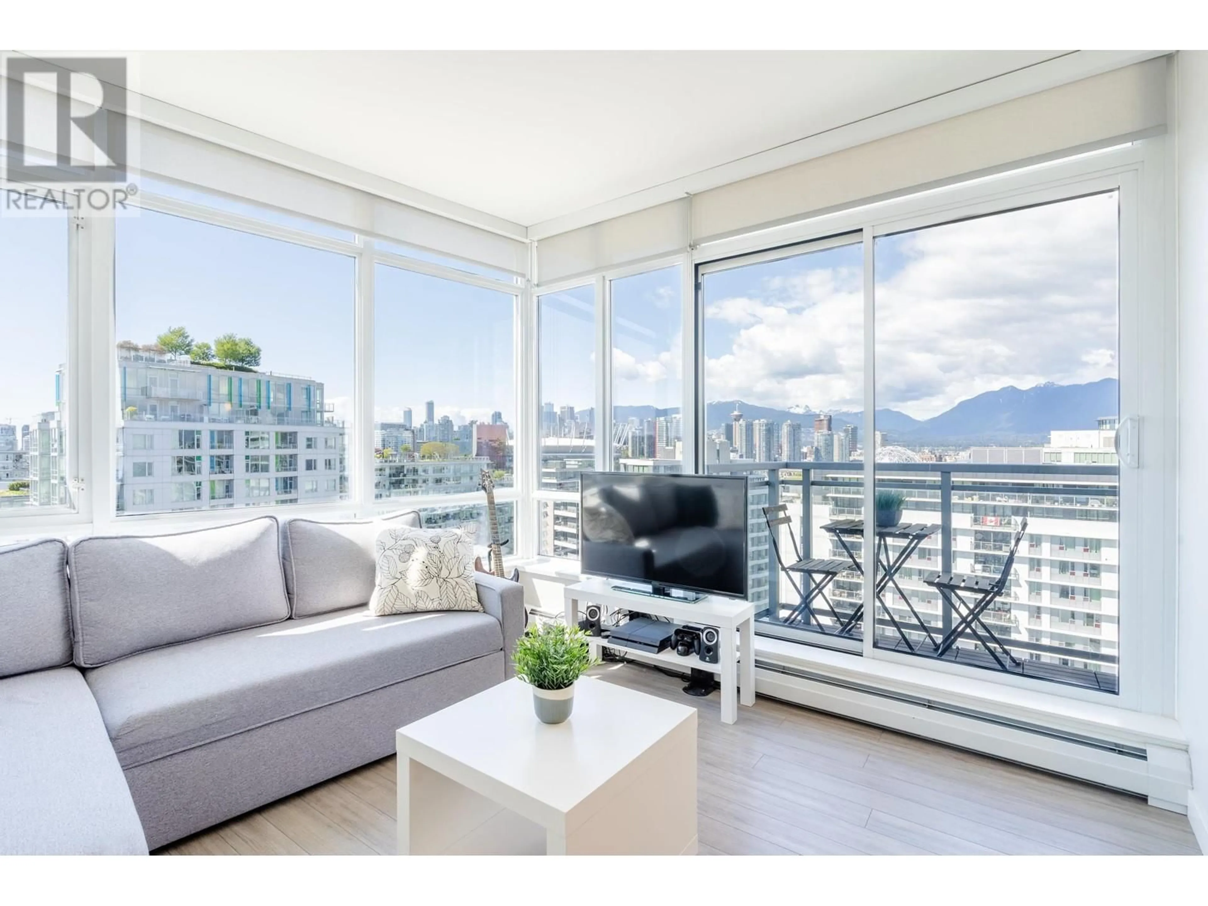 Living room with furniture, unknown for 1702 - 1775 QUEBEC STREET, Vancouver British Columbia V5T0E3