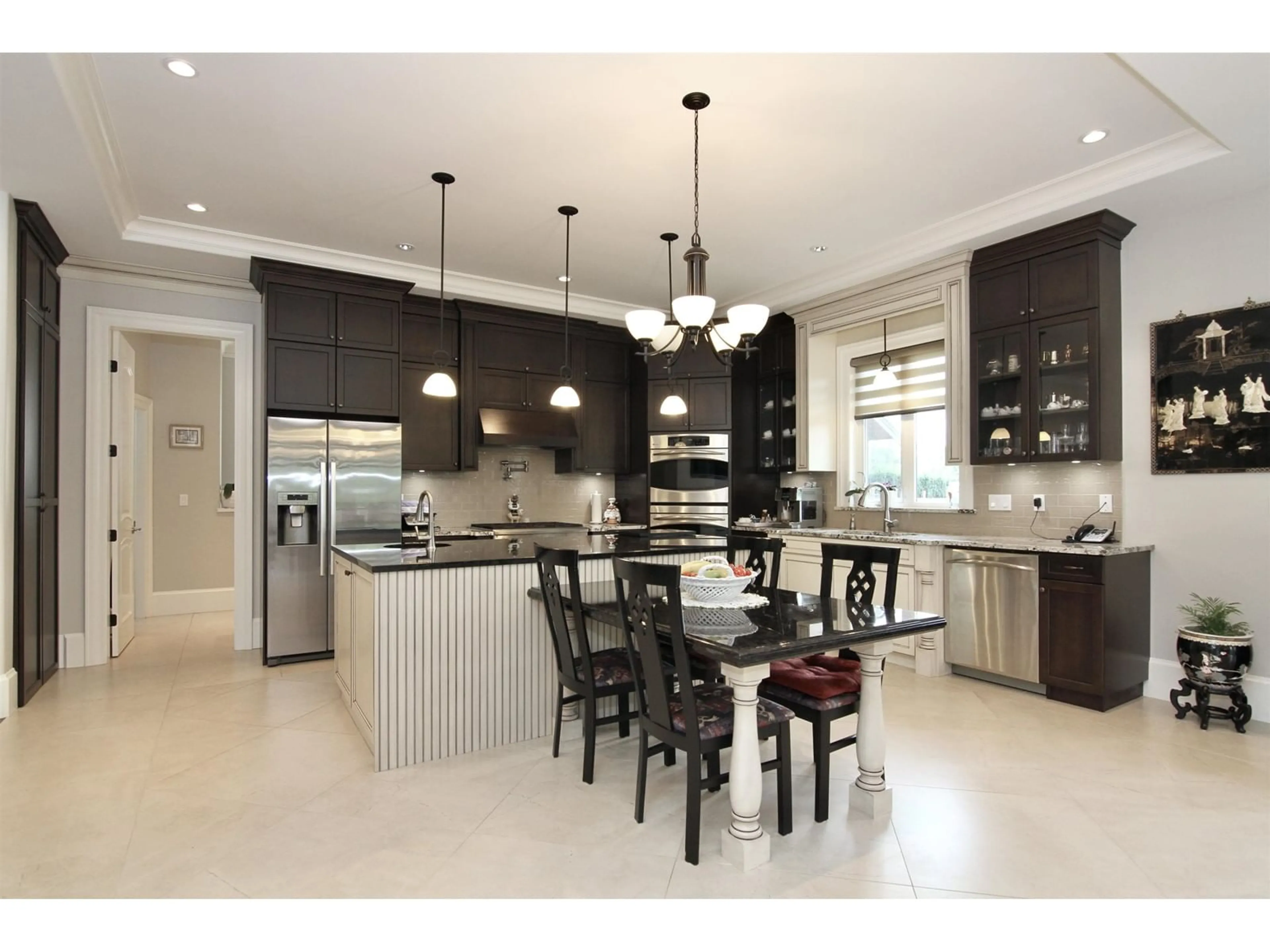 Contemporary kitchen, unknown for 31725 OYAMA, Mission British Columbia V4S0C5