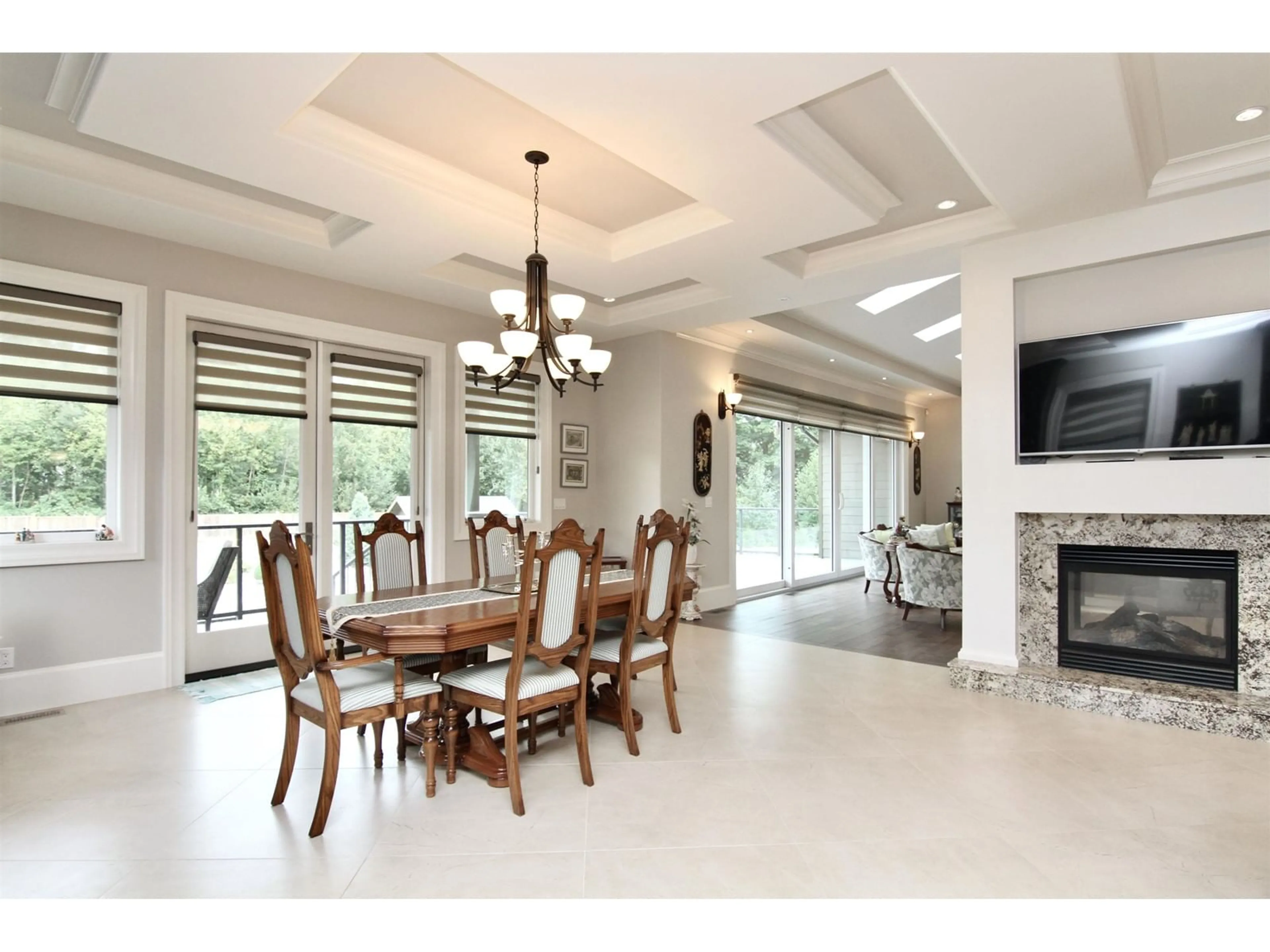 Dining room, ceramic/tile floor for 31725 OYAMA, Mission British Columbia V4S0C5