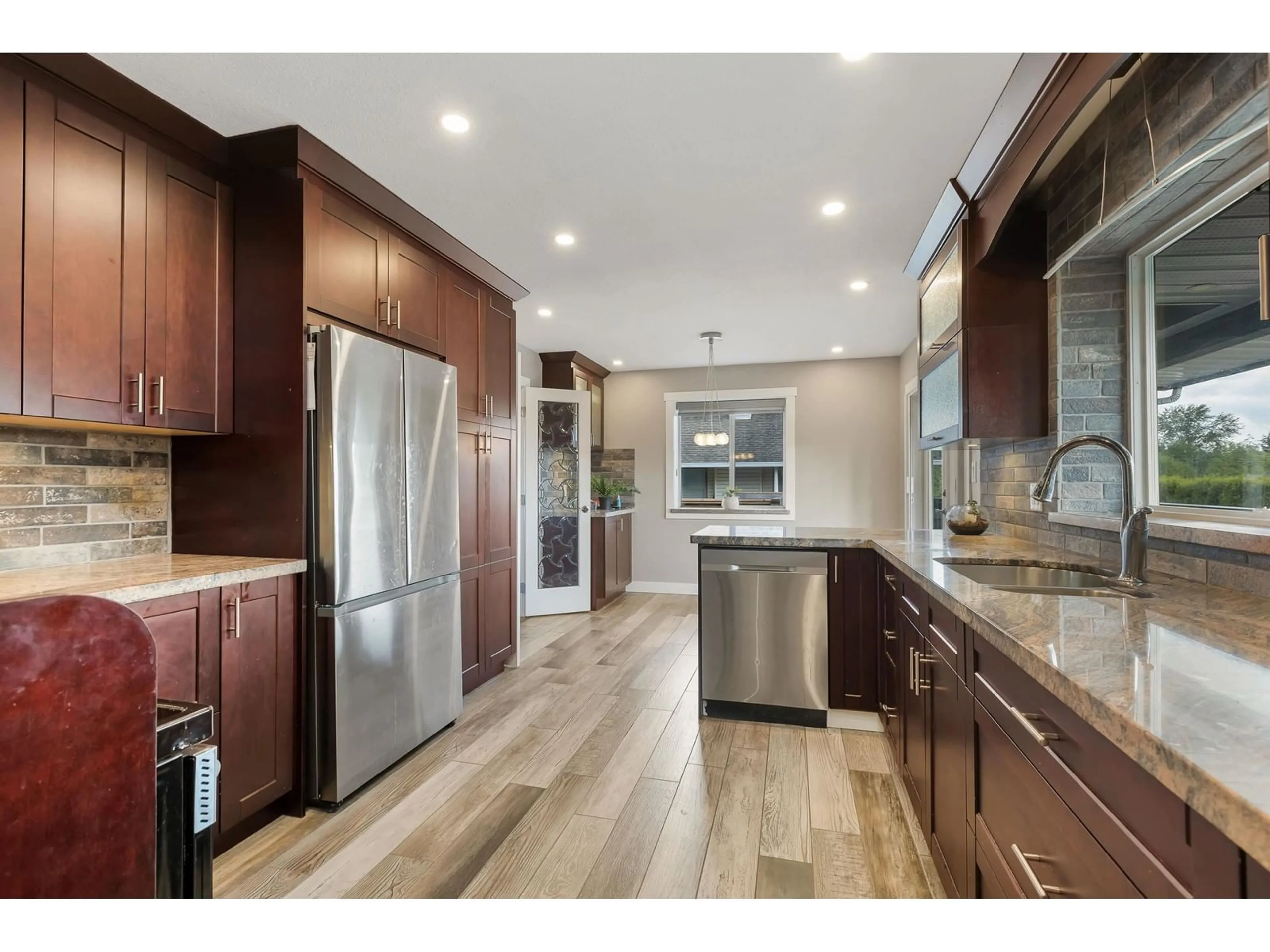 Open concept kitchen, unknown for 9553 164 STREET, Surrey British Columbia V4N2C2