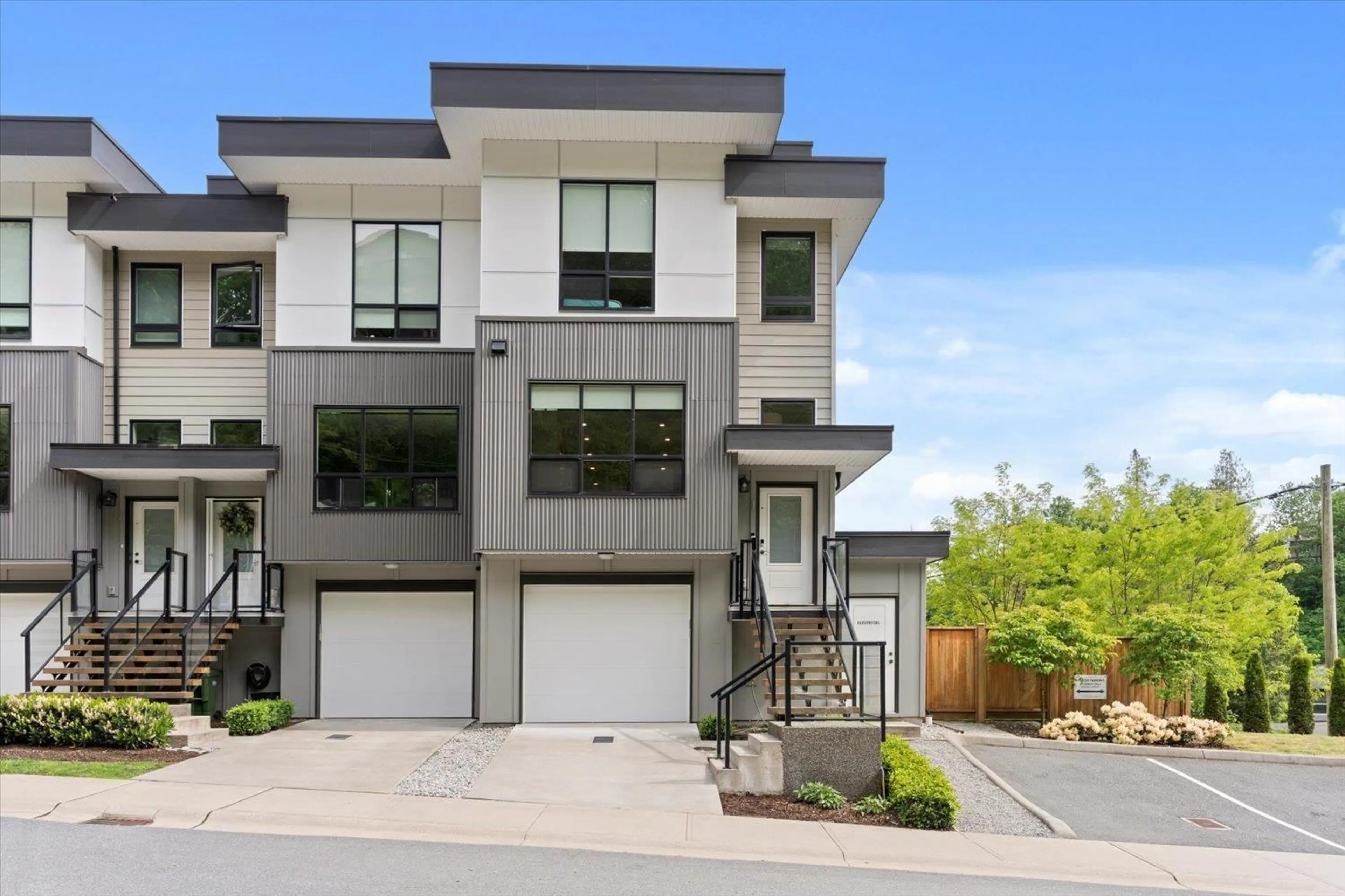 Unknown for 1 - 36130 WATERLEAF, Abbotsford British Columbia V3G0G5
