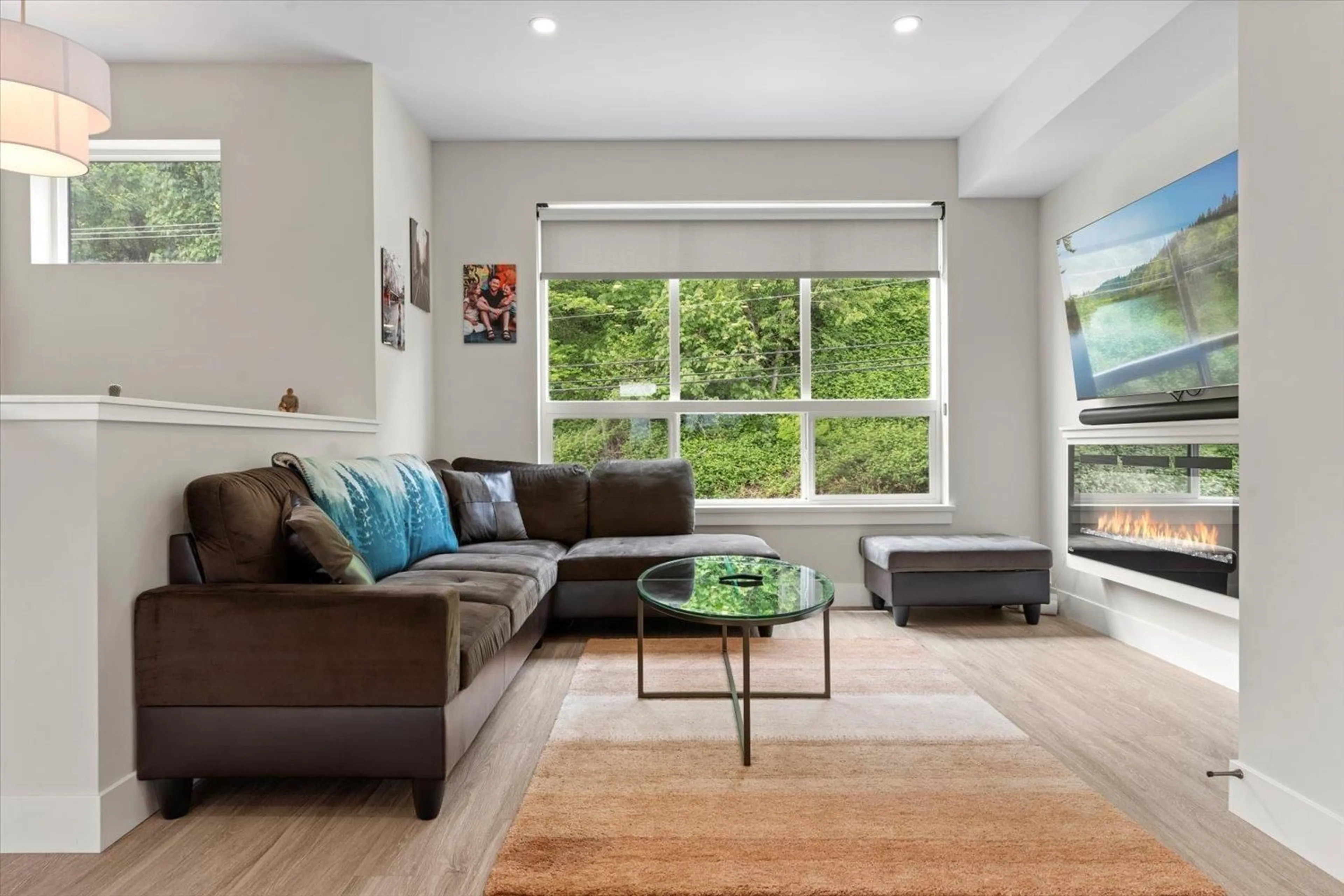 Living room with furniture, unknown for 1 - 36130 WATERLEAF, Abbotsford British Columbia V3G0G5