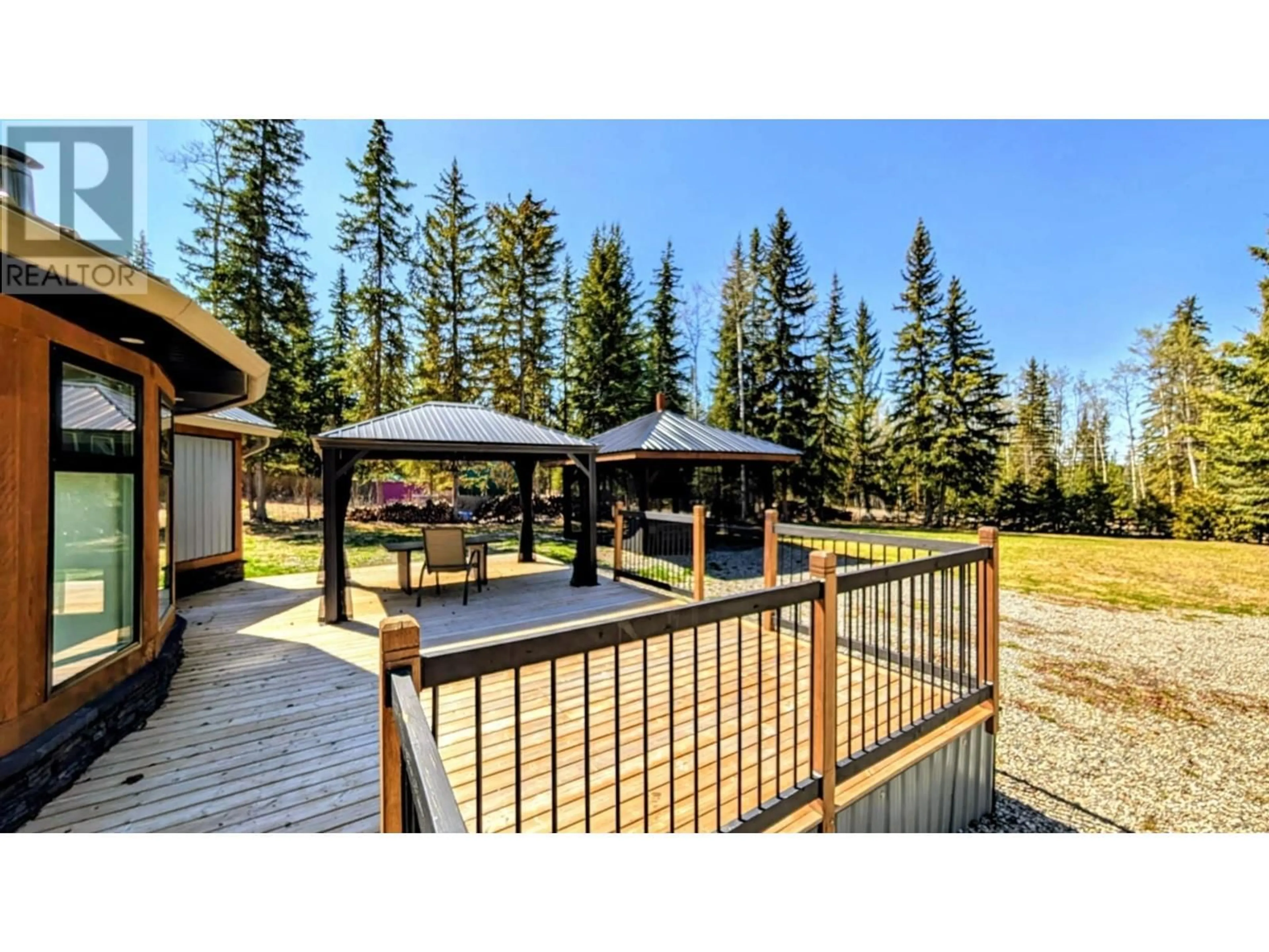 Patio, unknown for 772 GREEN LAKE S ROAD, Green Lake British Columbia V0K2K2