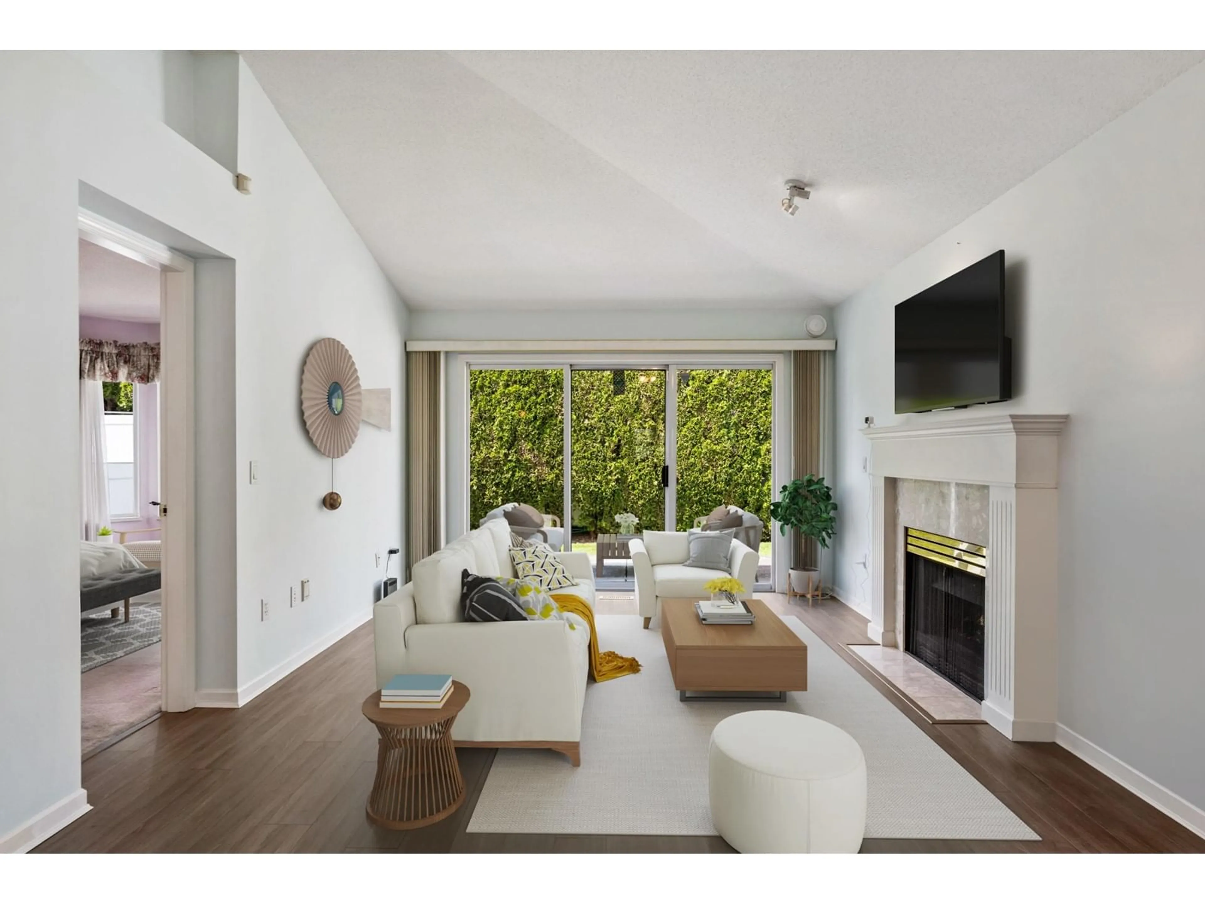 Living room with furniture, unknown for 20 - 16888 80, Surrey British Columbia V4N5A1