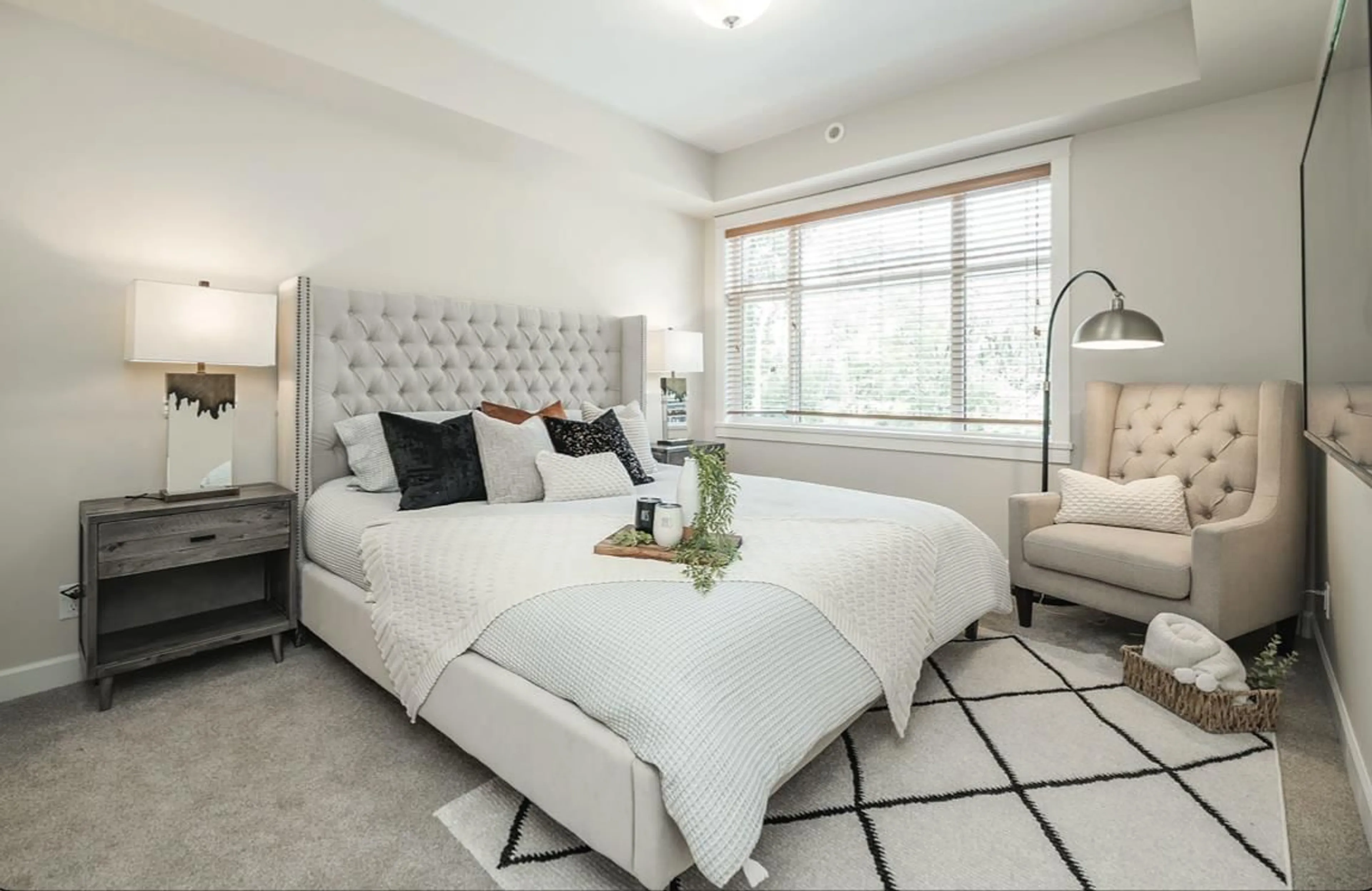 Bedroom with bed, carpet floor for 120 - 20932 83, Langley British Columbia V2Y2C4