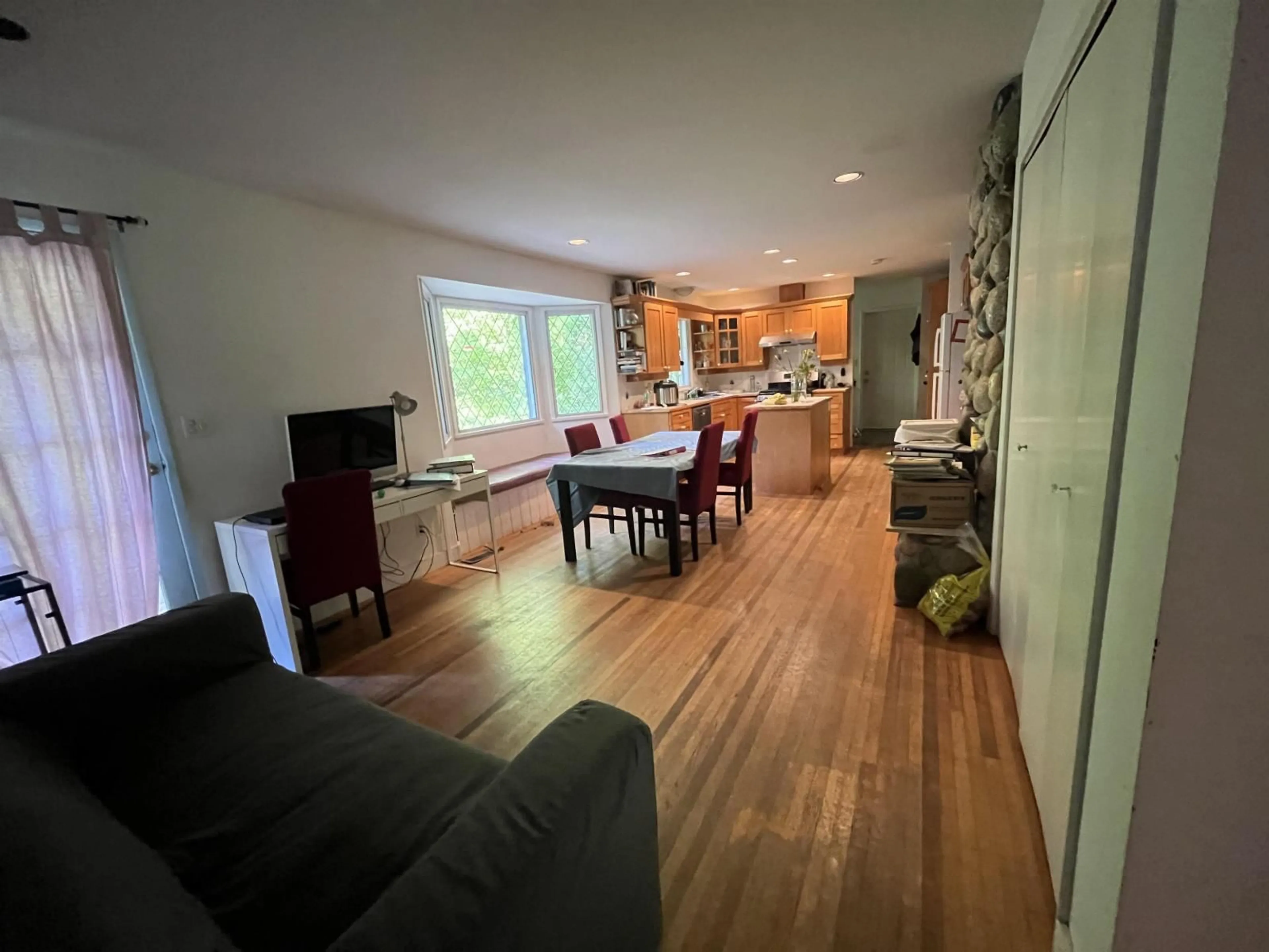 A pic of a room for 13715 28 AVENUE, Surrey British Columbia V4P1T7