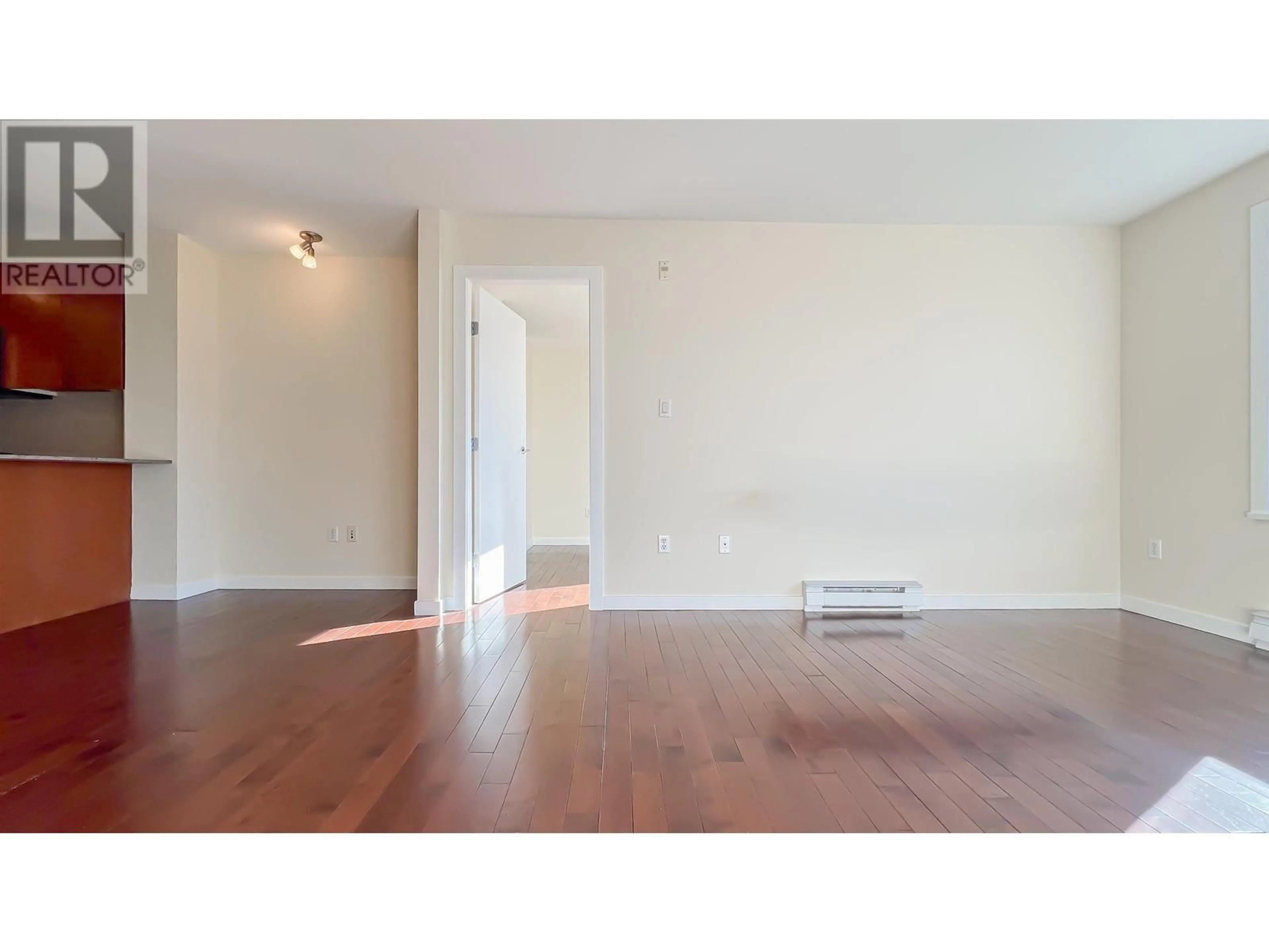 A pic of a room for 213 - 5885 IRMIN STREET, Burnaby British Columbia V5J0C2