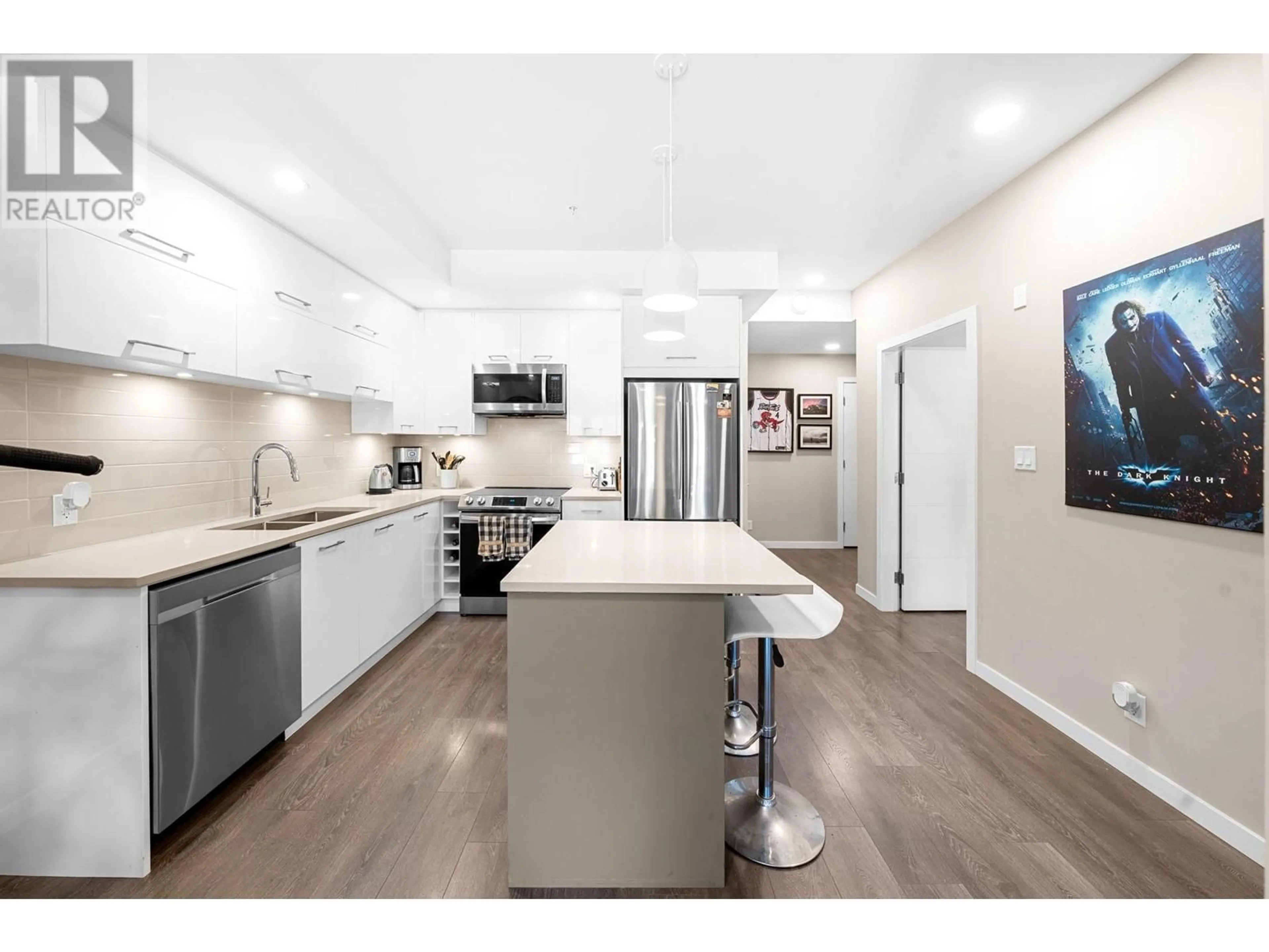 Open concept kitchen, unknown for 411 - 38033 SECOND AVENUE, Squamish British Columbia V8B0C4