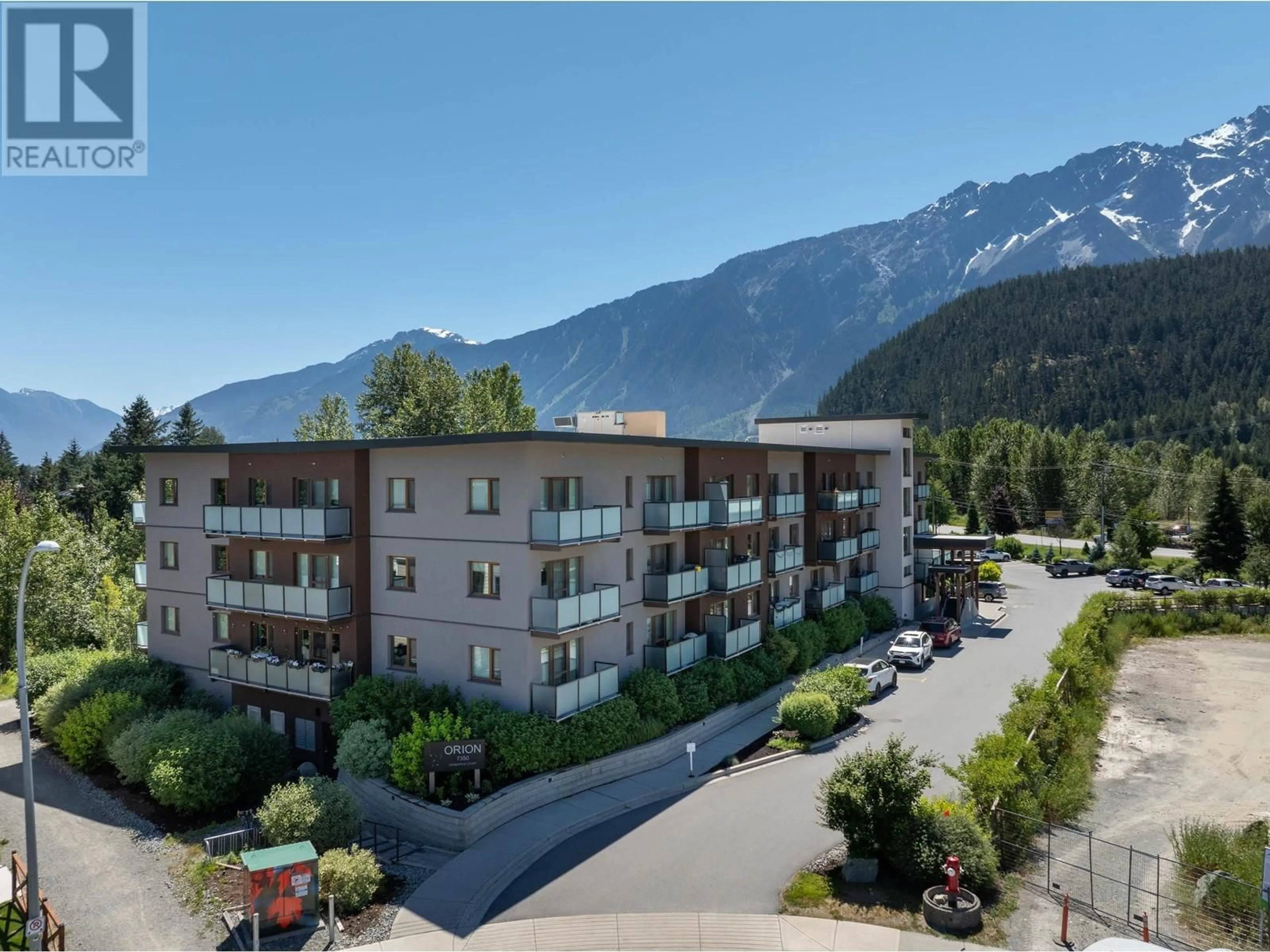 A pic from outside/outdoor area/front of a property/back of a property/a pic from drone, mountain view for 110 - 7350 CRABAPPLE COURT, Pemberton British Columbia V0N2L1
