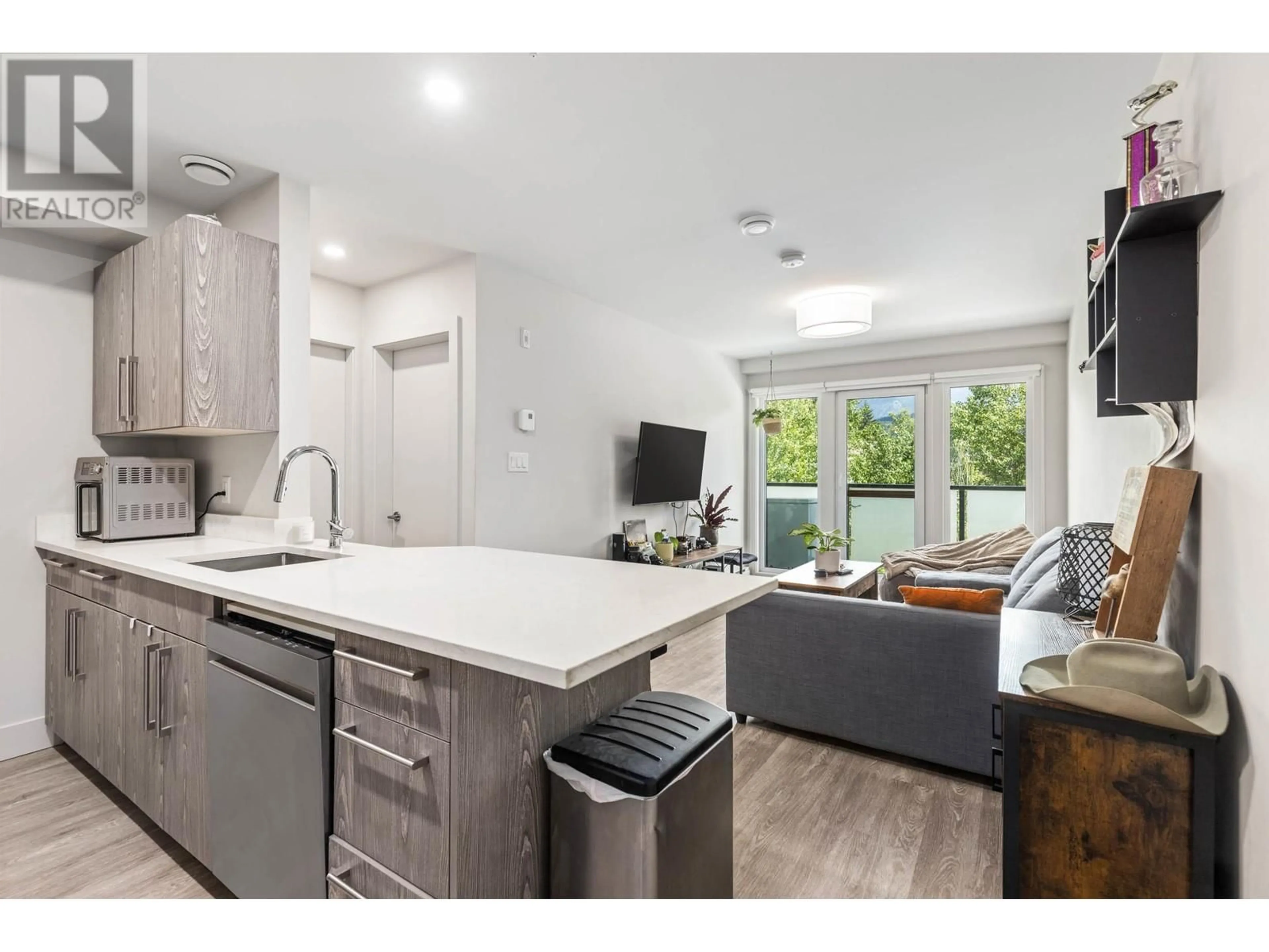 Open concept kitchen, unknown for 108 - 7350 CRABAPPLE COURT, Pemberton British Columbia V0N2L1