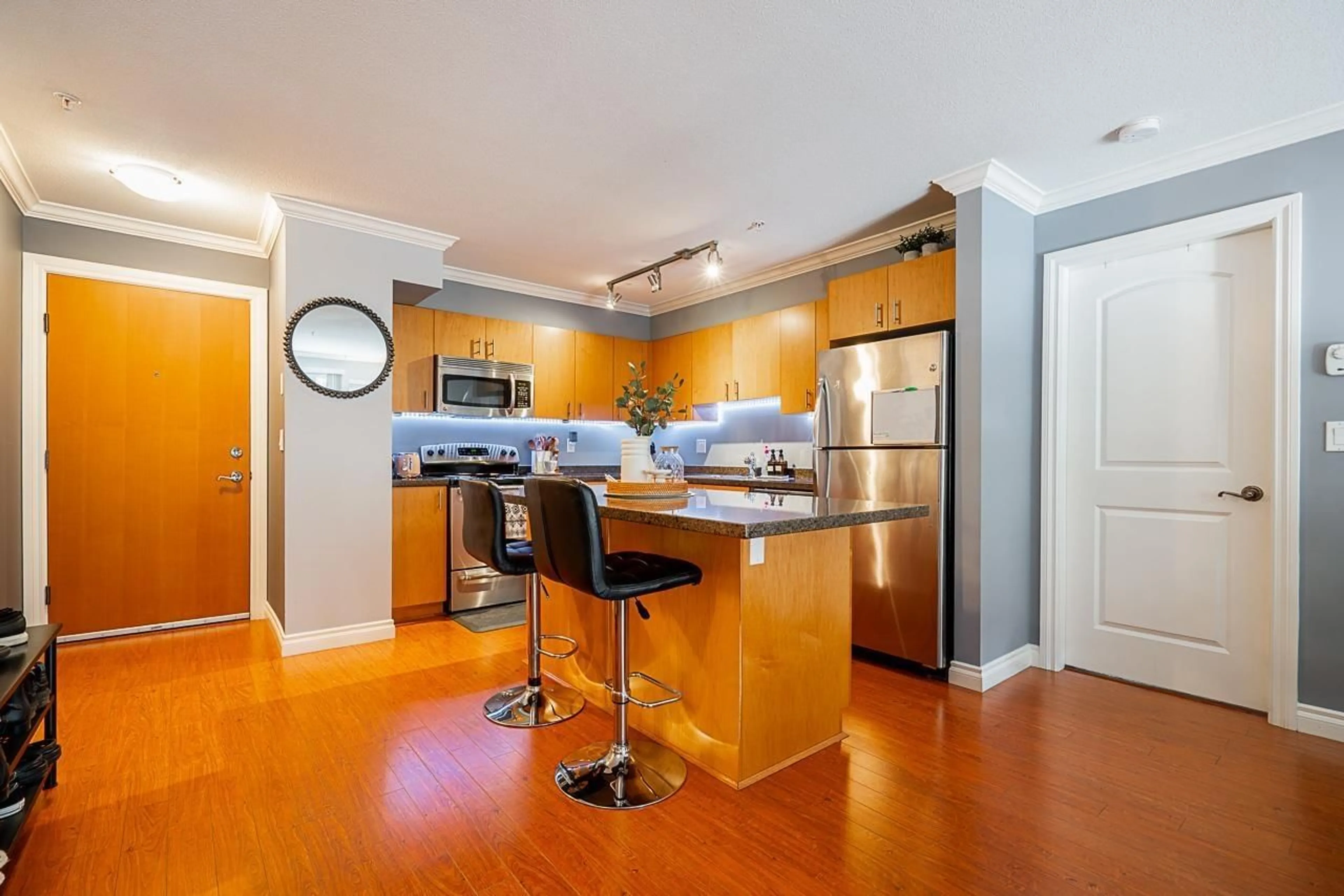 Open concept kitchen, unknown for 312 - 8717 160, Surrey British Columbia V4N5X7