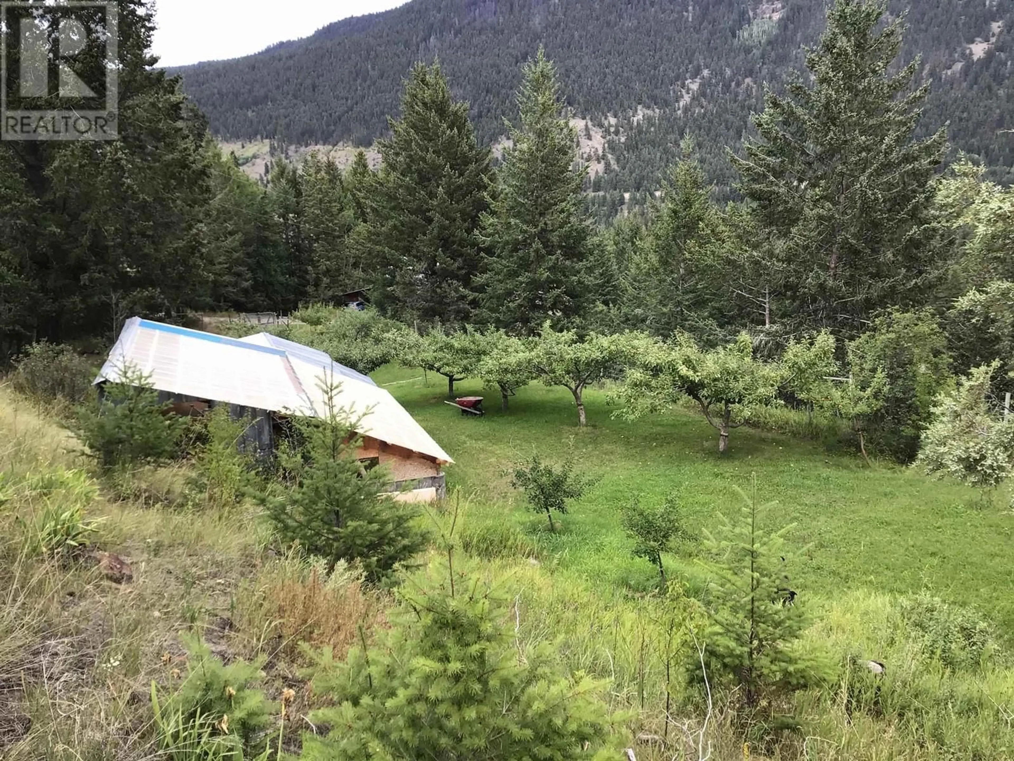 A pic from outside/outdoor area/front of a property/back of a property/a pic from drone, forest/trees view for 111 HARDING ROAD, Williams Lake British Columbia V2G5H5