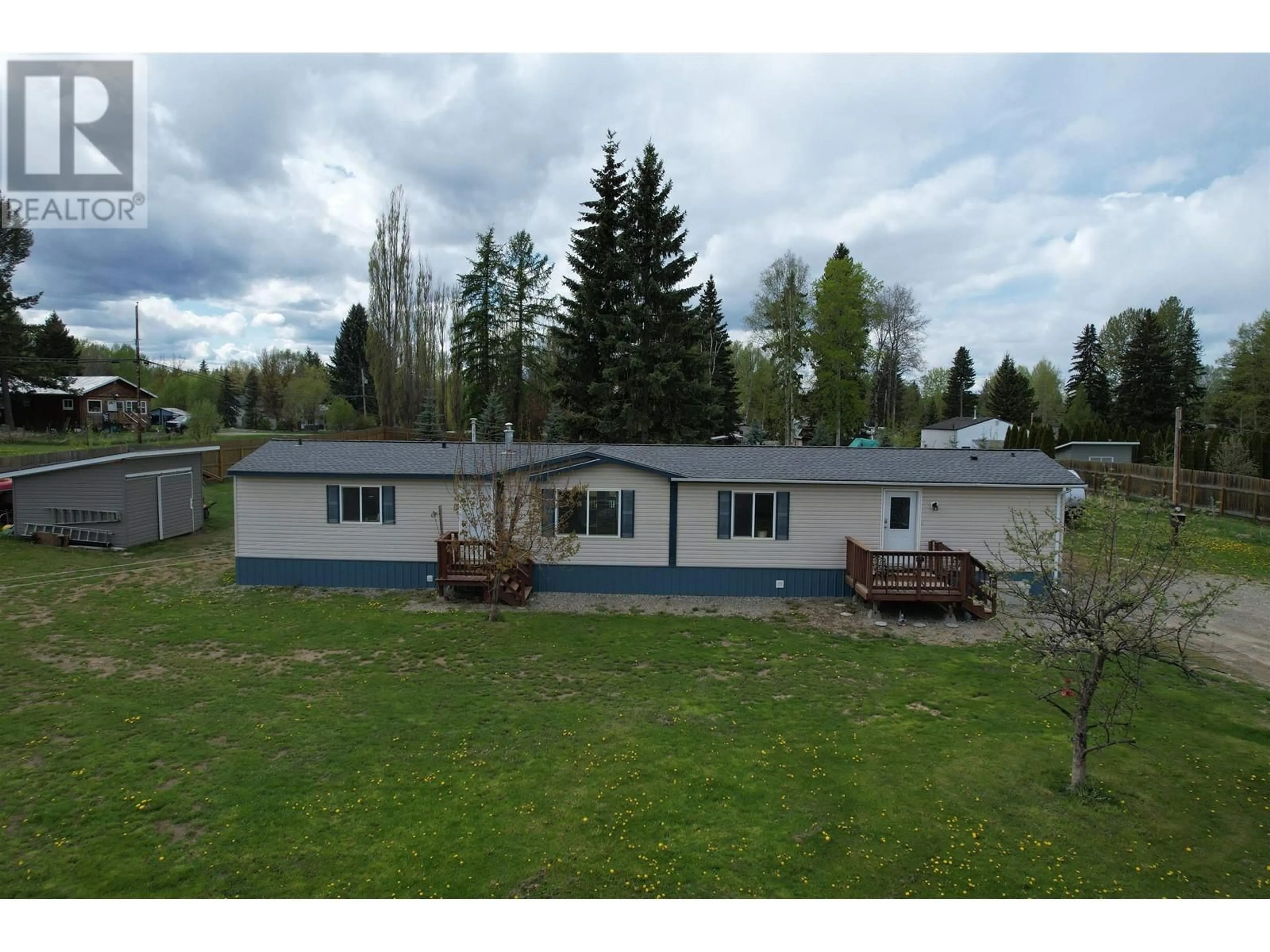 A pic from outside/outdoor area/front of a property/back of a property/a pic from drone, unknown for 1375 MAPLE HEIGHTS ROAD, Quesnel British Columbia V2J3X4