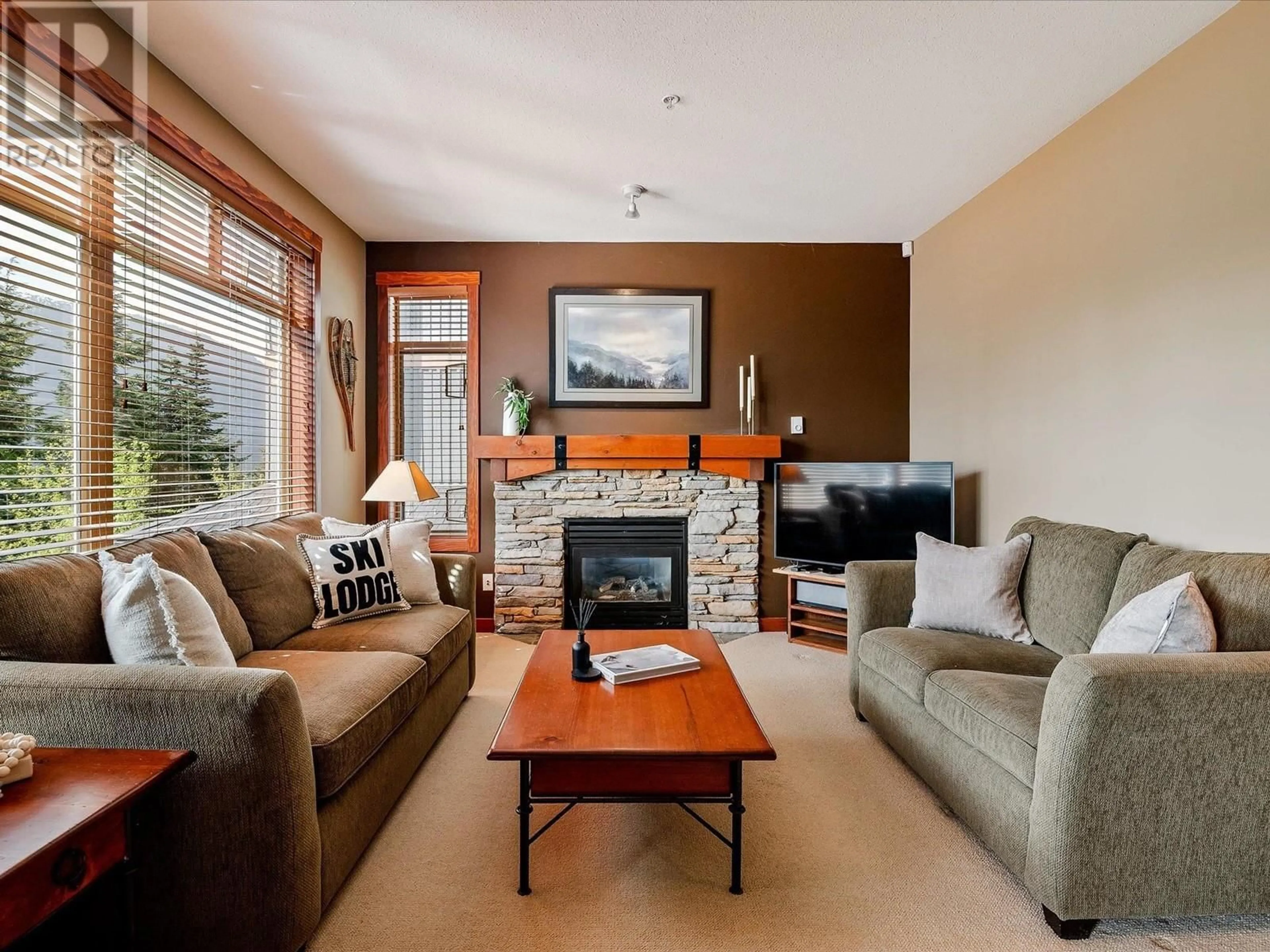 Living room with furniture, unknown for 4 - 2323 TALUSWOOD PLACE, Whistler British Columbia V8E0P9