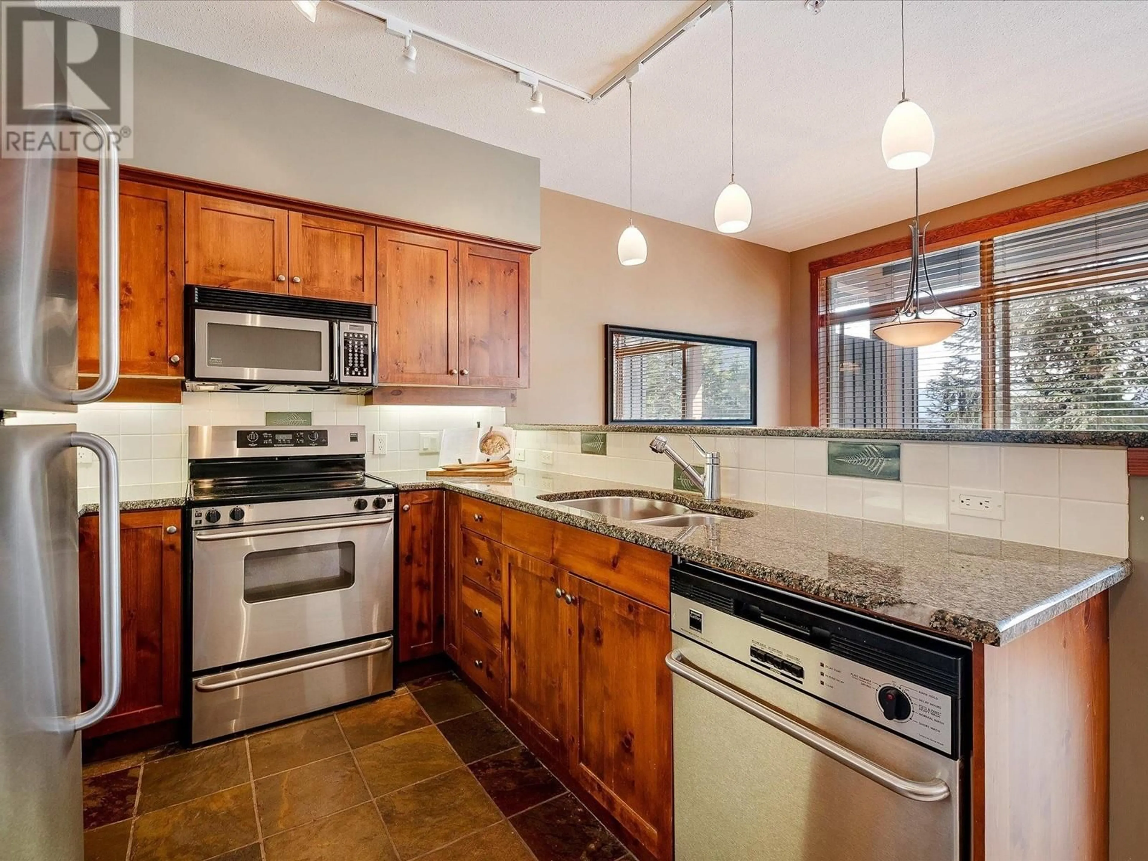Unknown for 4 - 2323 TALUSWOOD PLACE, Whistler British Columbia V8E0P9