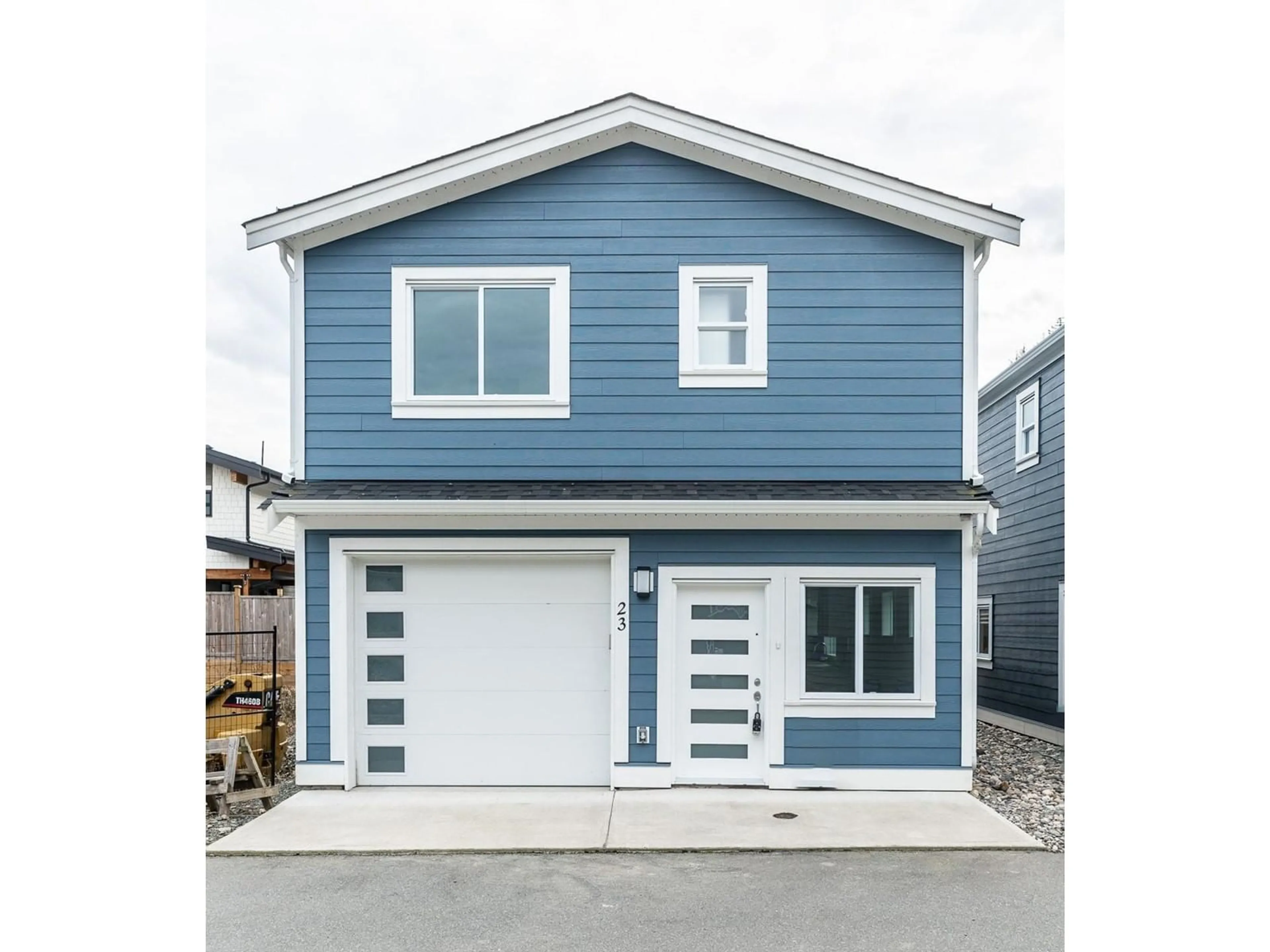 Home with vinyl exterior material, street for 23 - 750 HOT SPRINGS ROAD, Harrison Hot Springs British Columbia V0M1K0