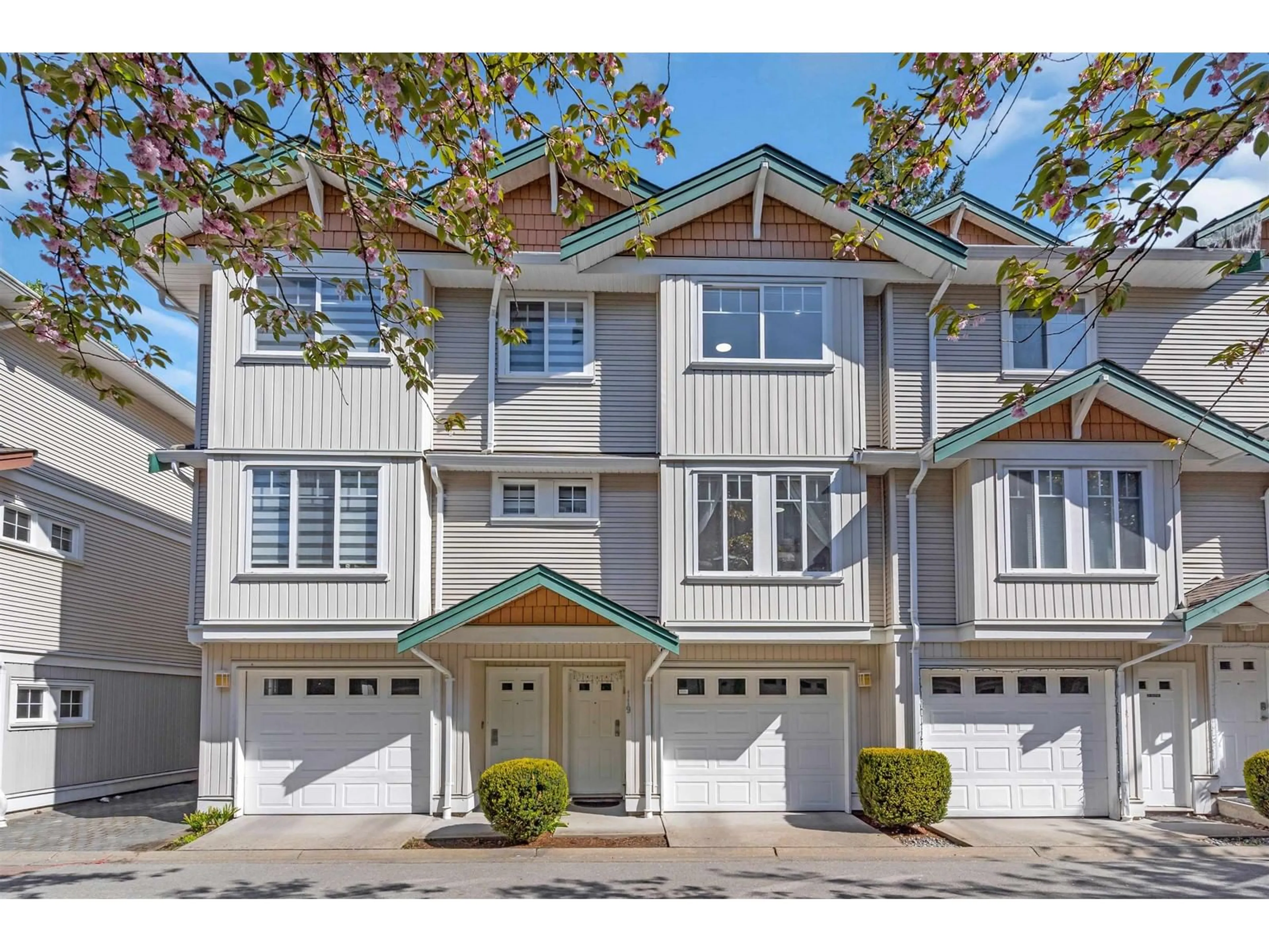 Home with vinyl exterior material, street for 119 - 12711 64, Surrey British Columbia V3W1X1