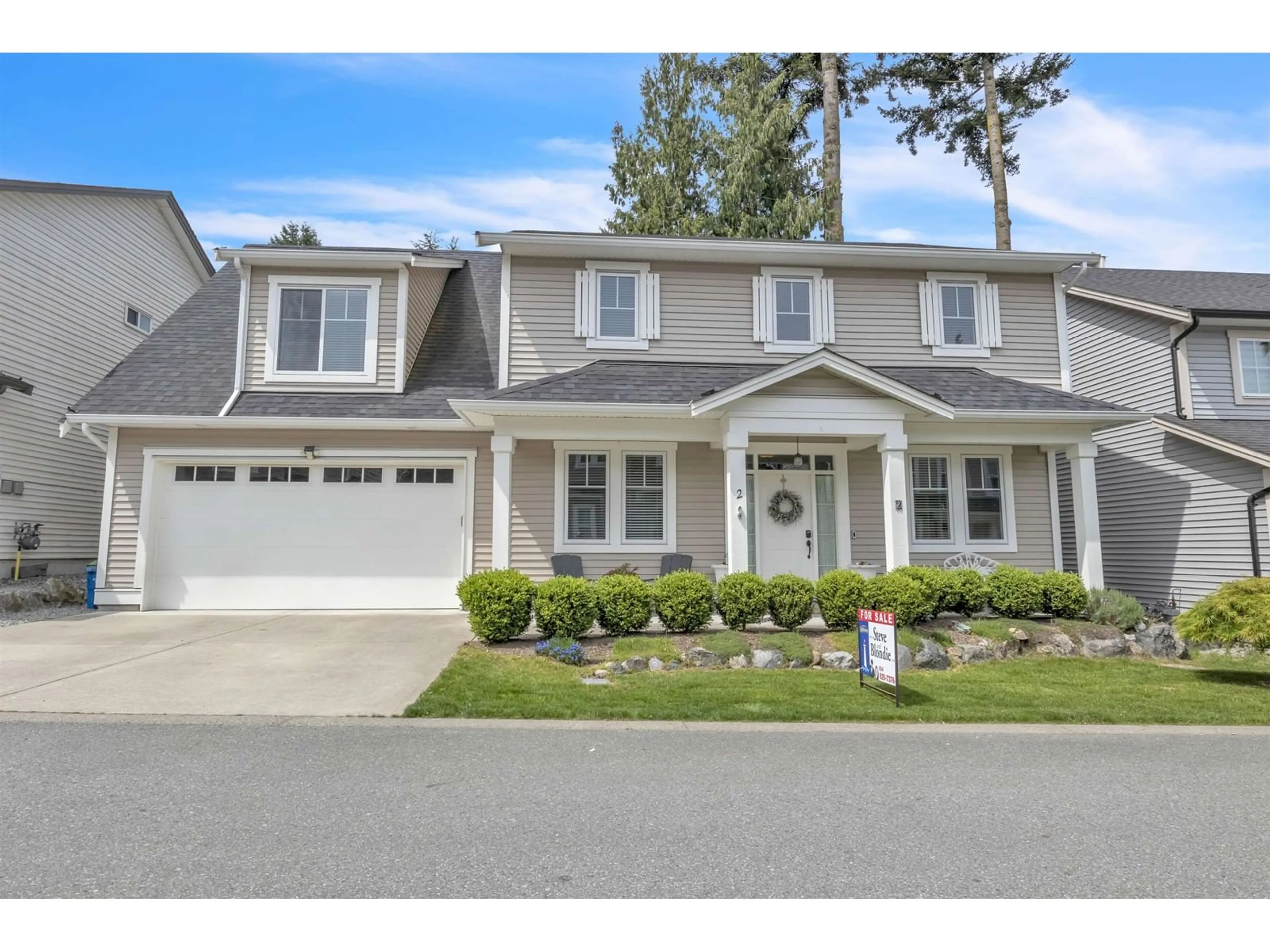 Home with vinyl exterior material, street for 2 - 33973 HAZELWOOD, Abbotsford British Columbia V2S7V2