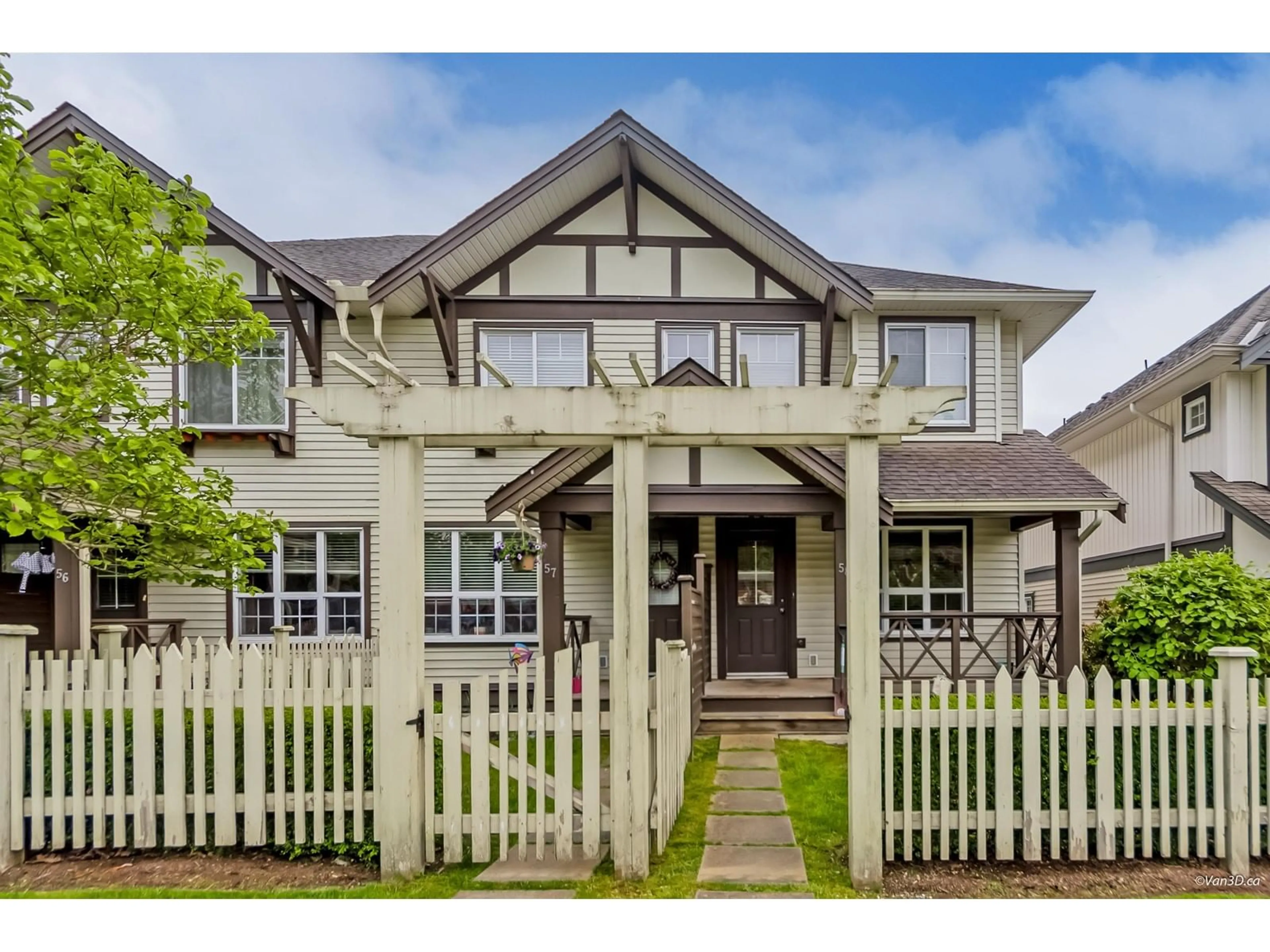 Home with vinyl exterior material, street for 58 - 4401 BLAUSON, Abbotsford British Columbia V3G0A4