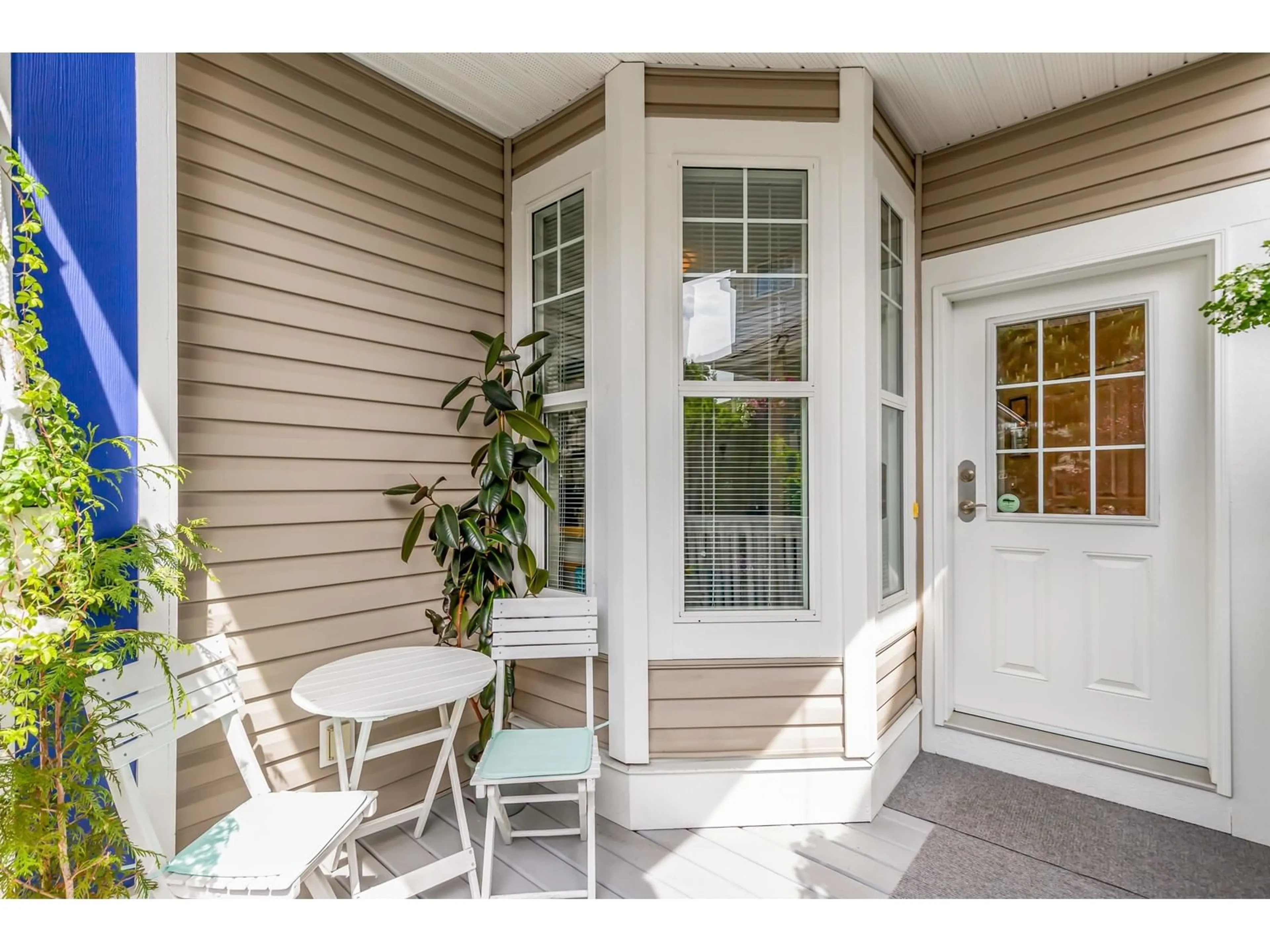 Indoor entryway for 8184 211B, Langley British Columbia V2Y0B6