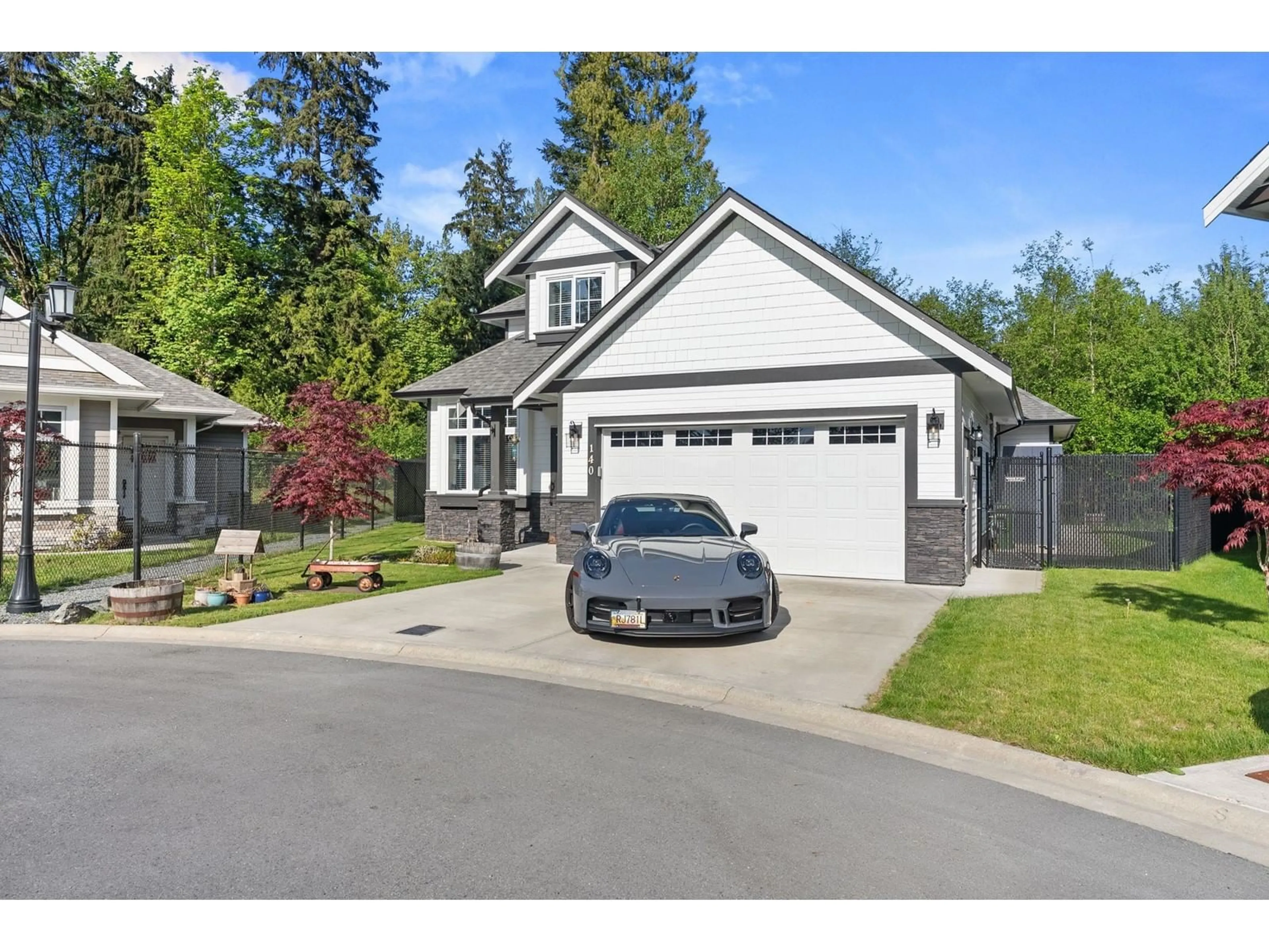 Home with vinyl exterior material, street for 140 - 4595 SUMAS MOUNTAIN, Abbotsford British Columbia V3G0E5