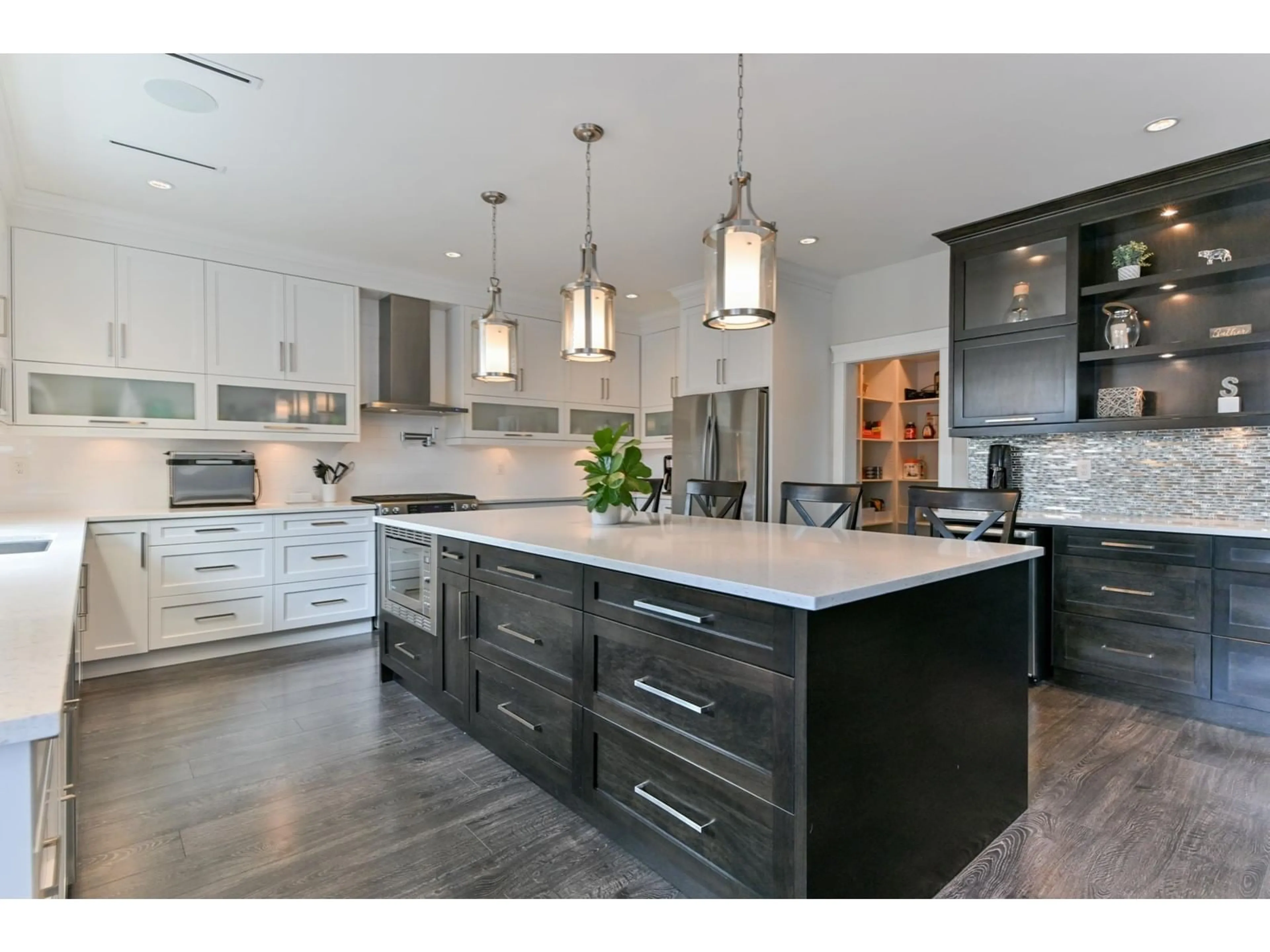 Contemporary kitchen, unknown for 8835 STEGAVIK, Delta British Columbia V4C0C6
