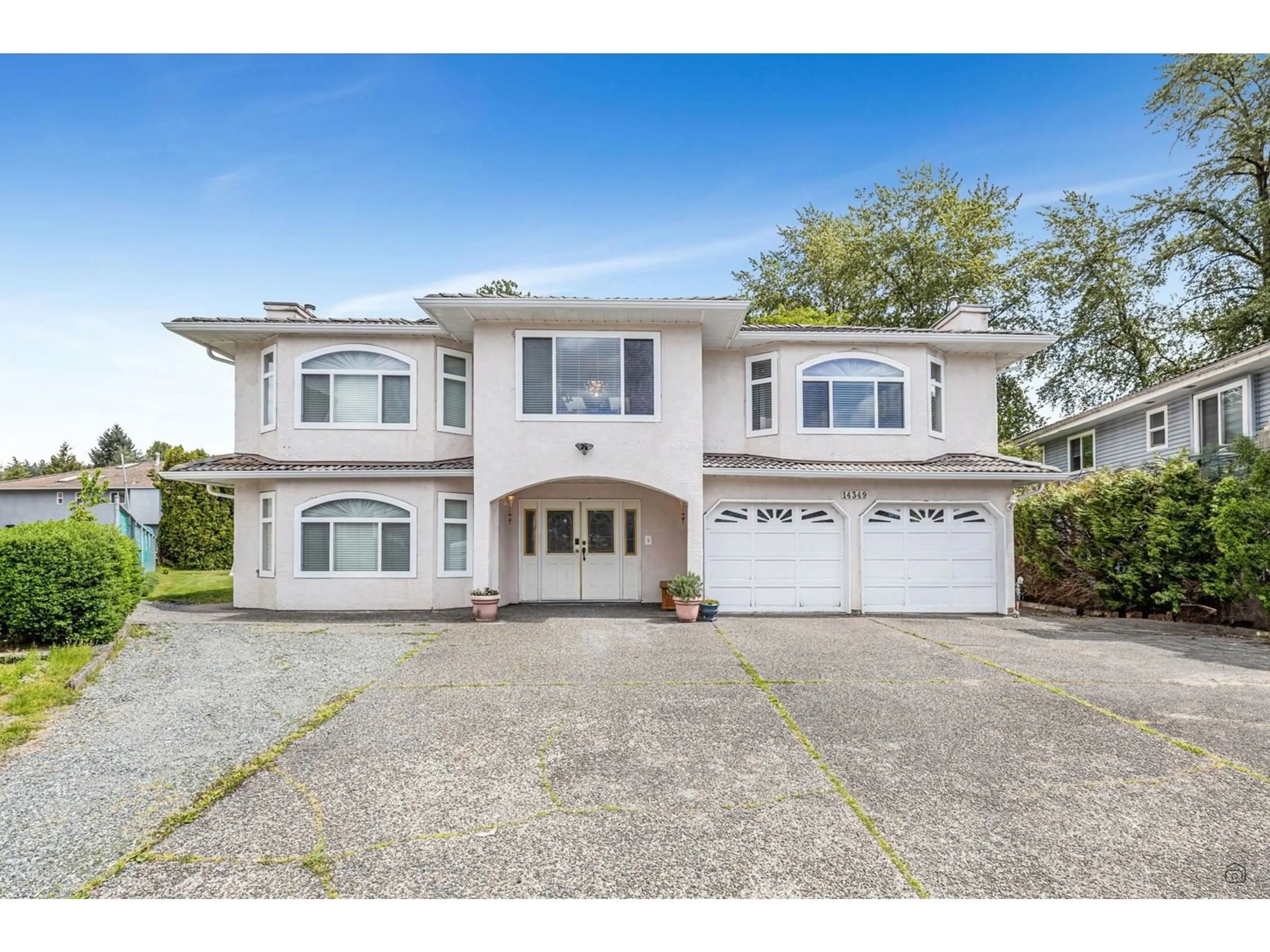 Home with vinyl exterior material, street for 14349 90, Surrey British Columbia V3V7W2