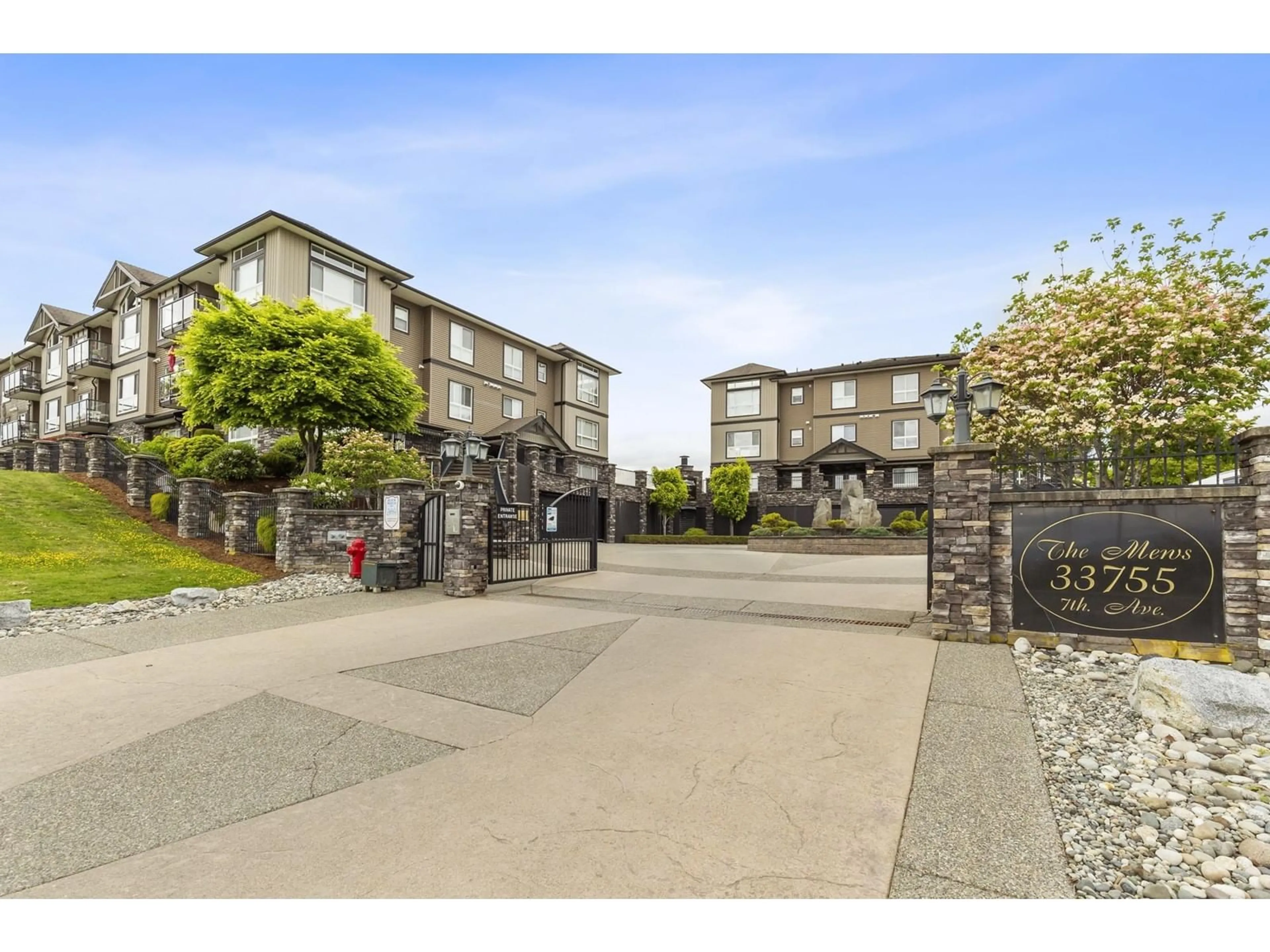 A pic from outside/outdoor area/front of a property/back of a property/a pic from drone, street for A115 - 33755 7TH, Mission British Columbia V2V0A4